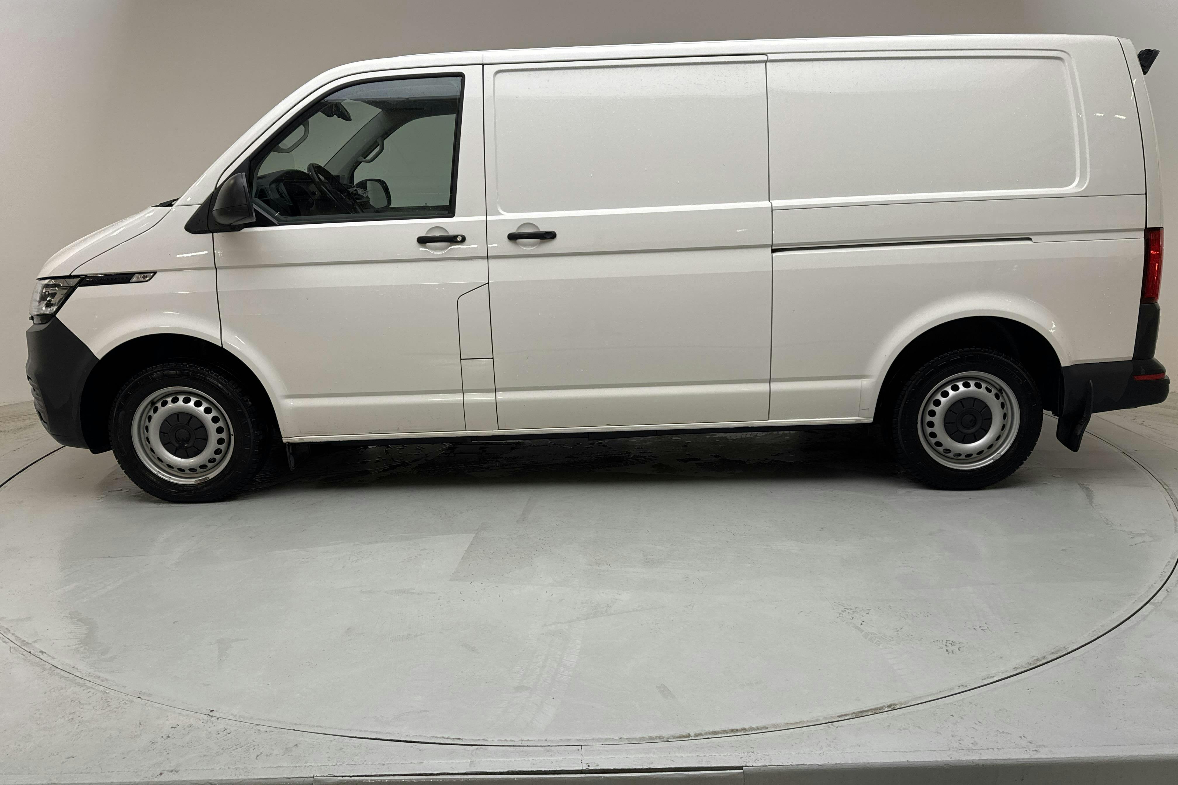VW Transporter T6 2.0 TDI BMT Skåp 4MOTION (150hk) - 12 158 mil - Automat - vit - 2020