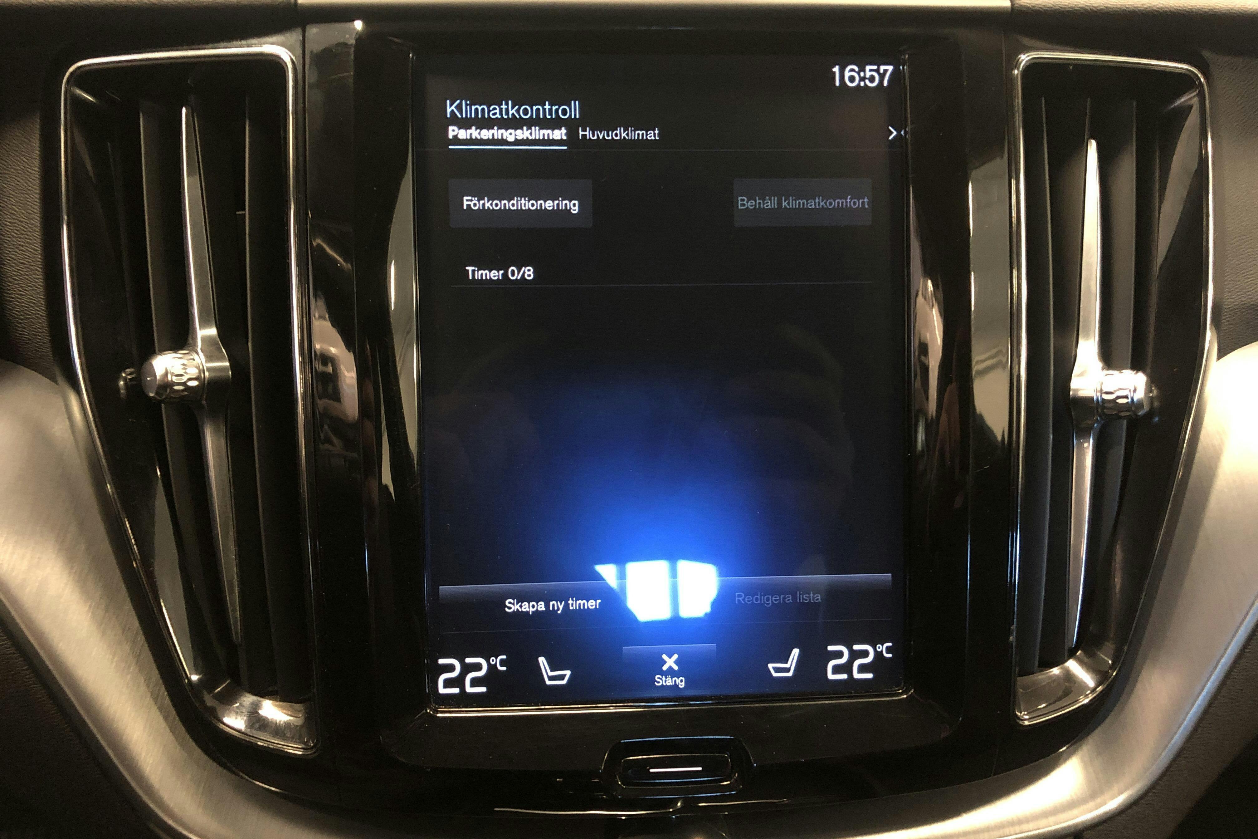 Volvo XC60 D4 AWD (190hk) - 14 896 mil - Automat - röd - 2019