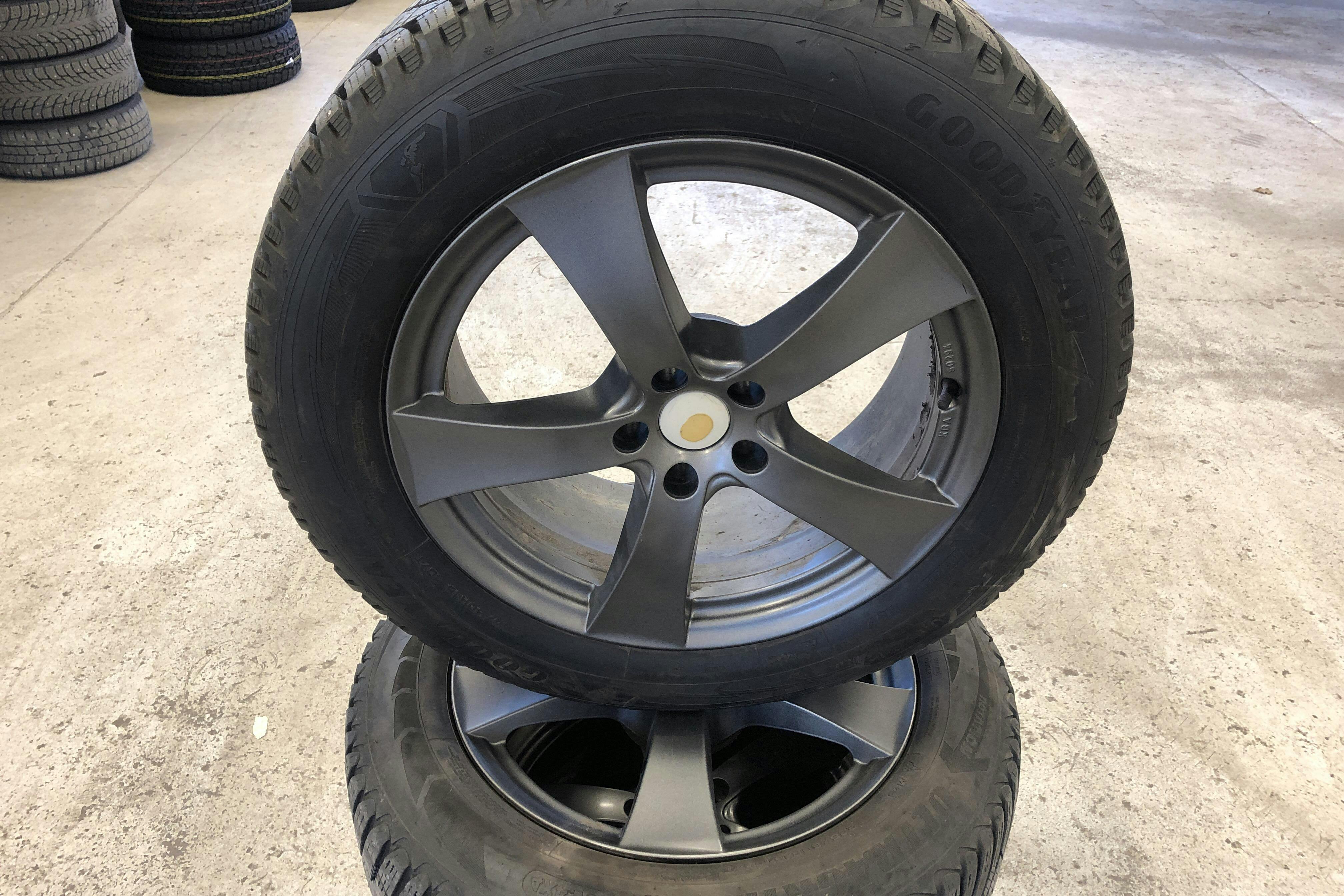 Volvo XC60 D4 AWD (190hk) - 14 896 mil - Automat - röd - 2019