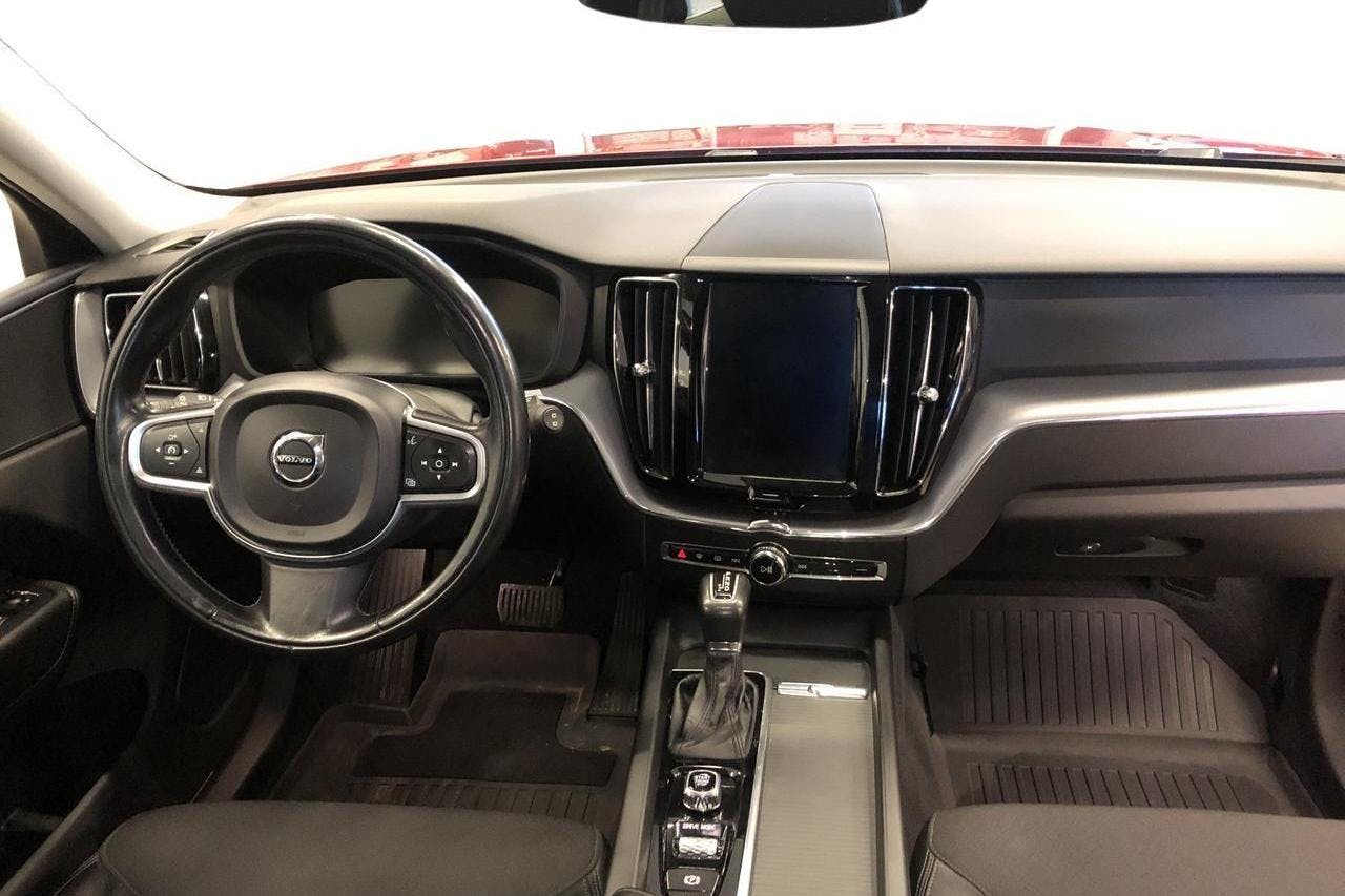 Volvo XC60 D4 AWD (190hk) - 14 896 mil - Automat - röd - 2019