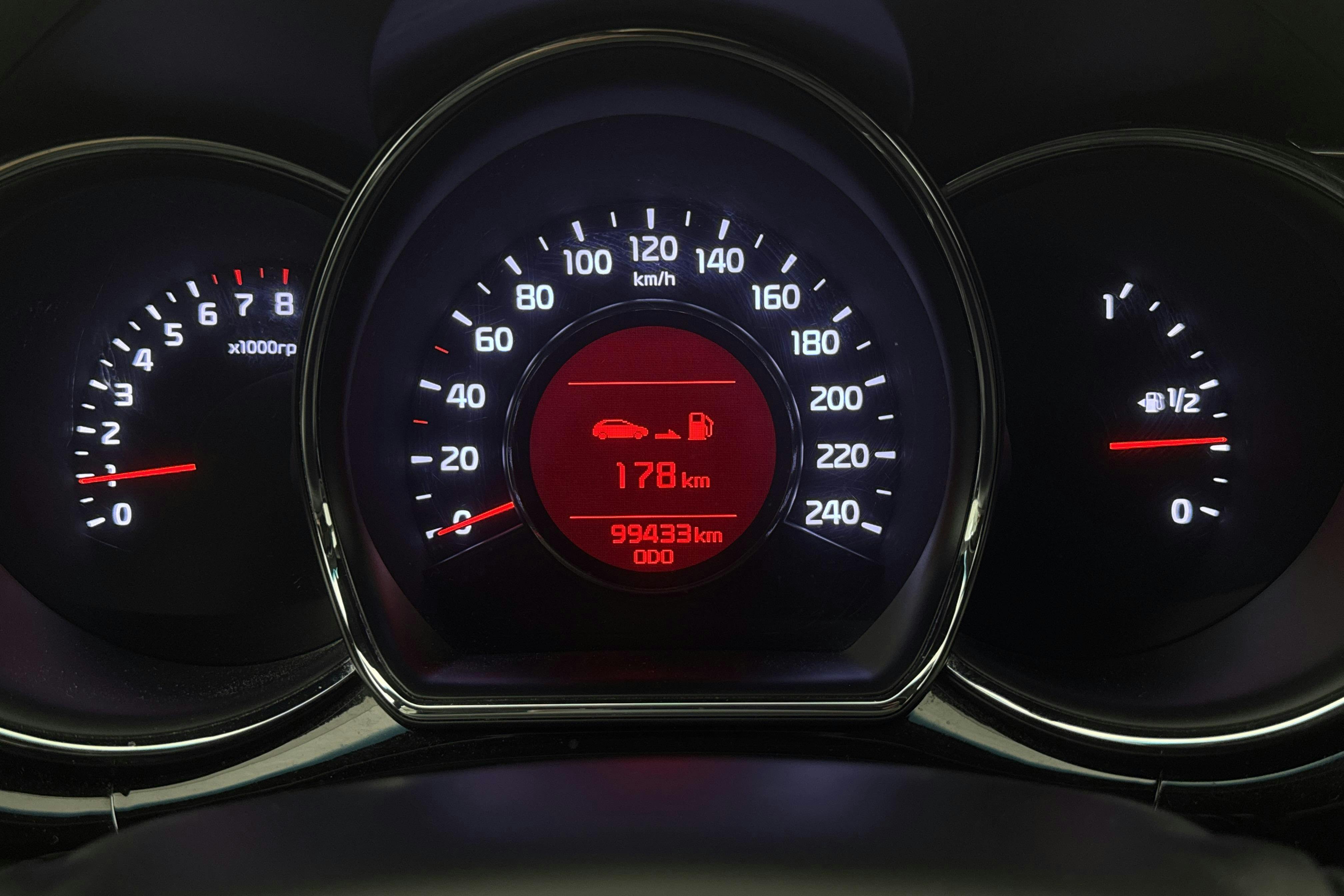 KIA Cee'd 1.6 SW (135hk) - 99 430 km - Manualna - biały - 2018
