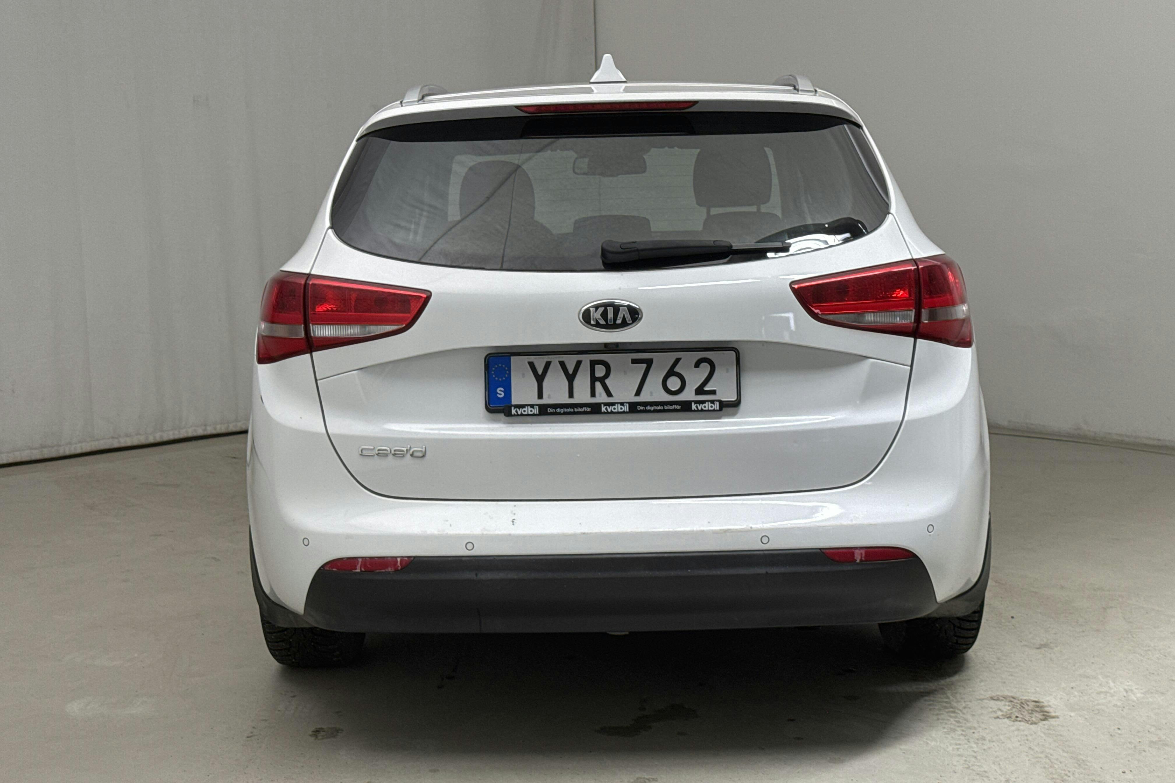 KIA Cee'd 1.6 SW (135hk) - 99 430 km - Manualna - biały - 2018