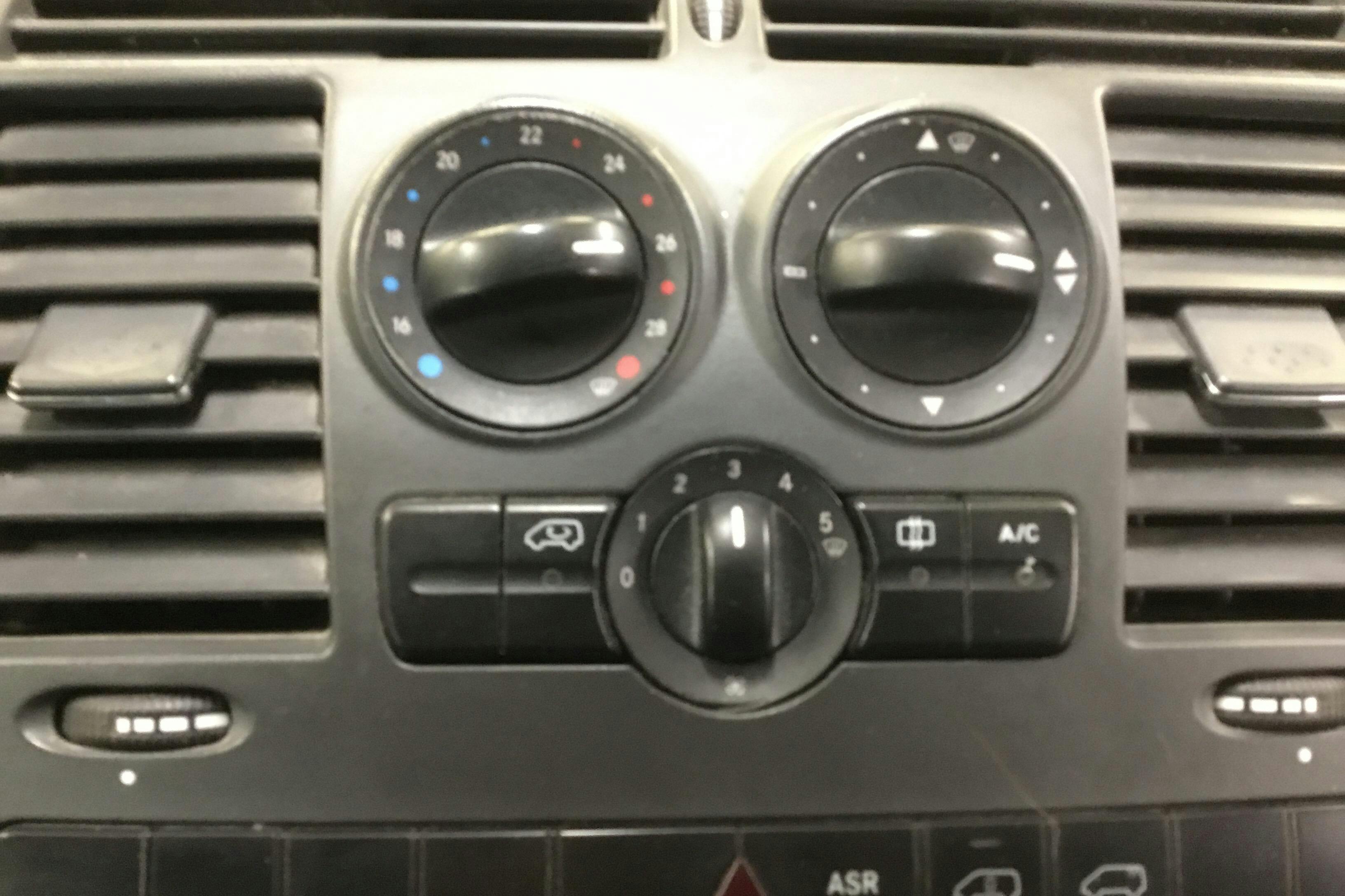 Mercedes Vito 116 CDI W639 (163hk) - 438 490 km - Manuaalinen - valkoinen - 2014