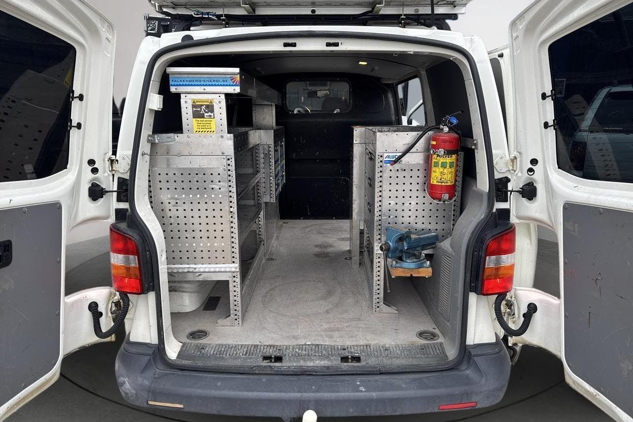VW Transporter T5 2.0 Ecofuel (115hk) - 11 808 mil - Manuell - vit - 2008