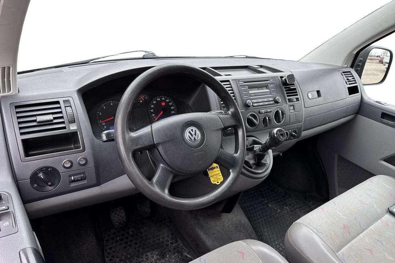 VW Transporter T5 2.0 Ecofuel (115hk) - 11 808 mil - Manuell - vit - 2008