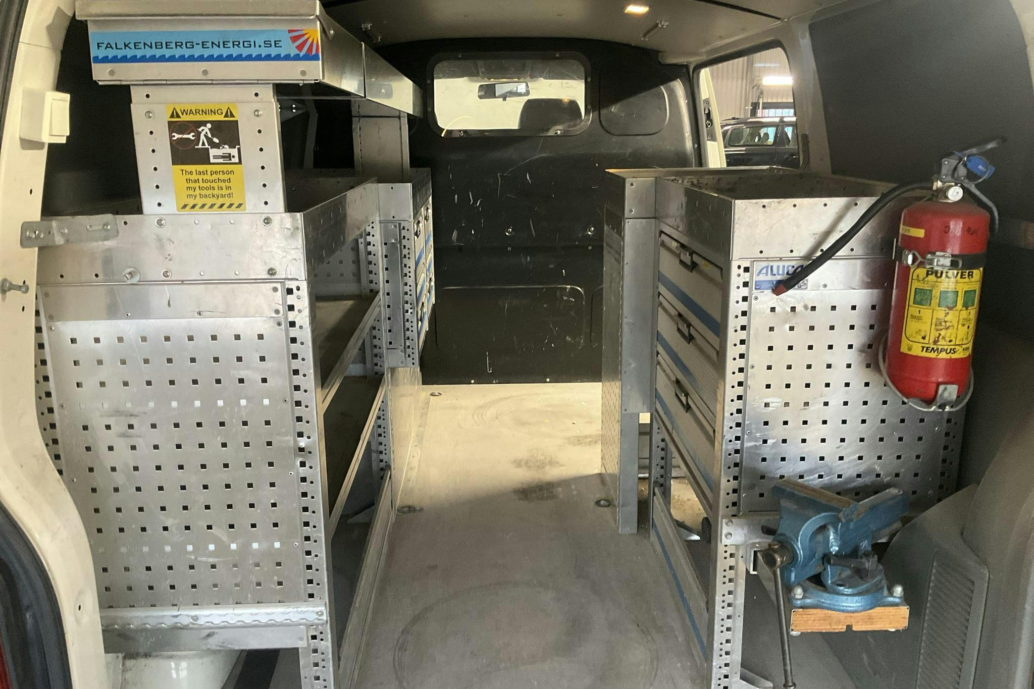 VW Transporter T5 2.0 Ecofuel (115hk) - 11 808 mil - Manuell - vit - 2008