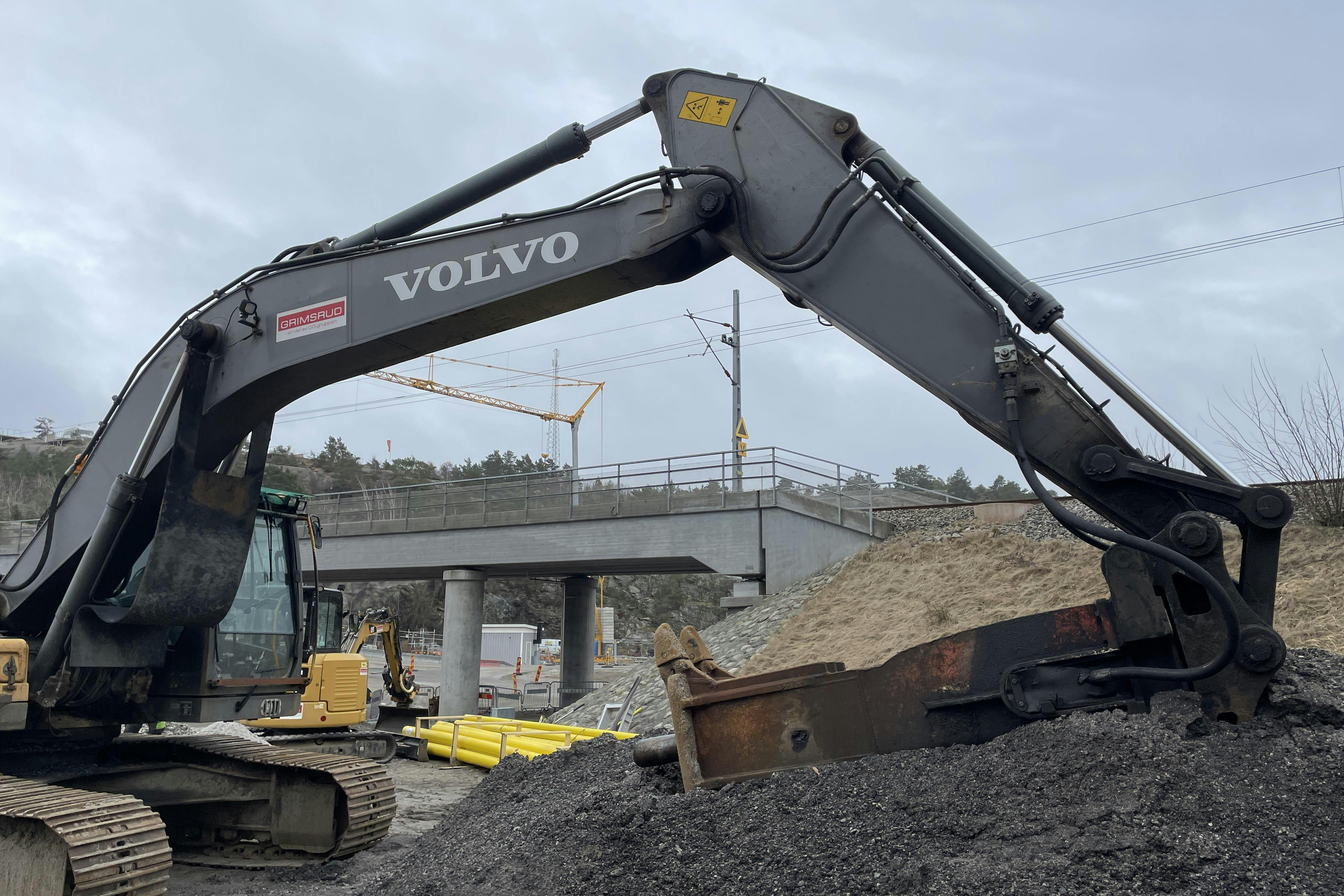 VOLVO EC240 CL bandgrävare -  - 2010