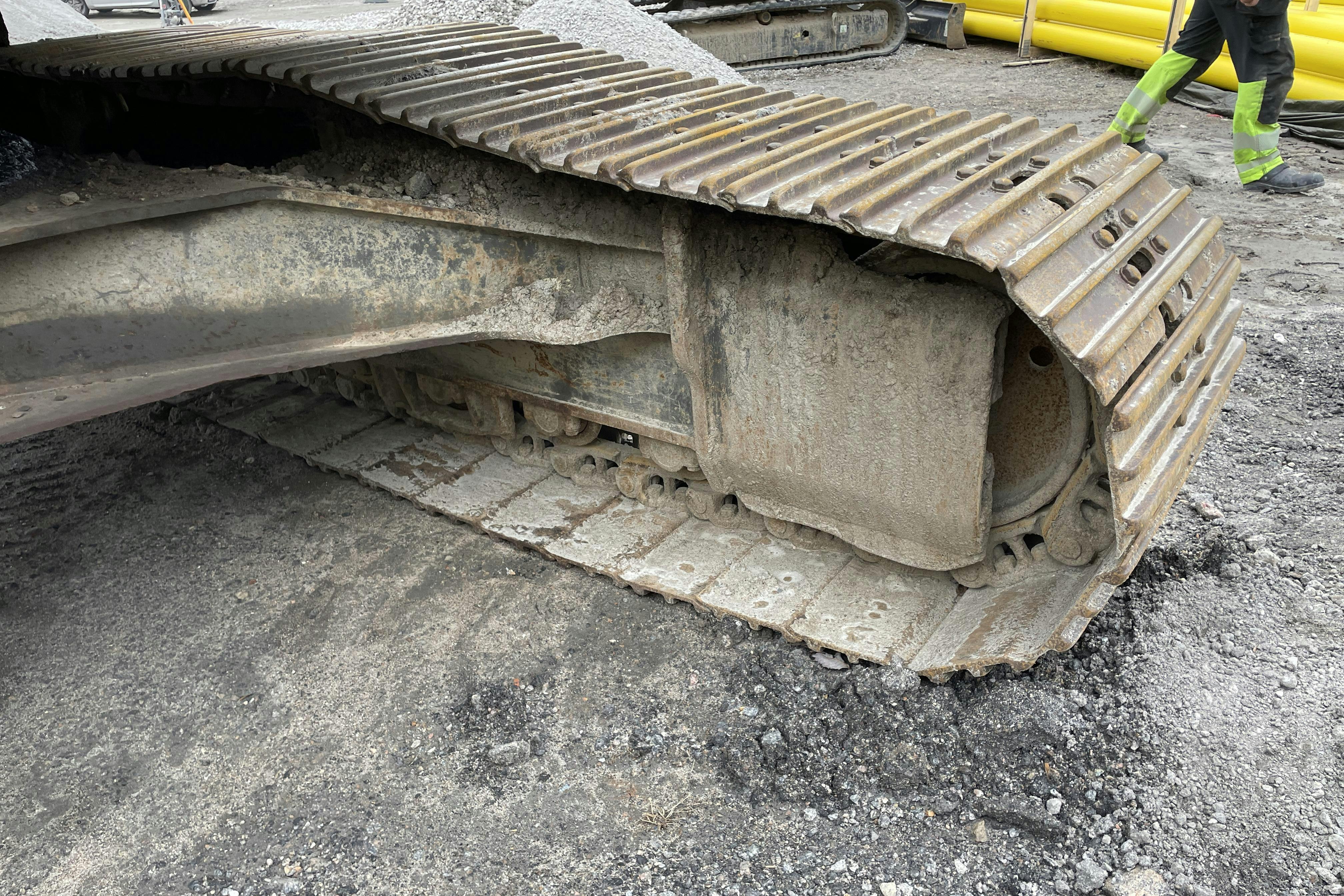 VOLVO EC240 CL bandgrävare -  - 2010