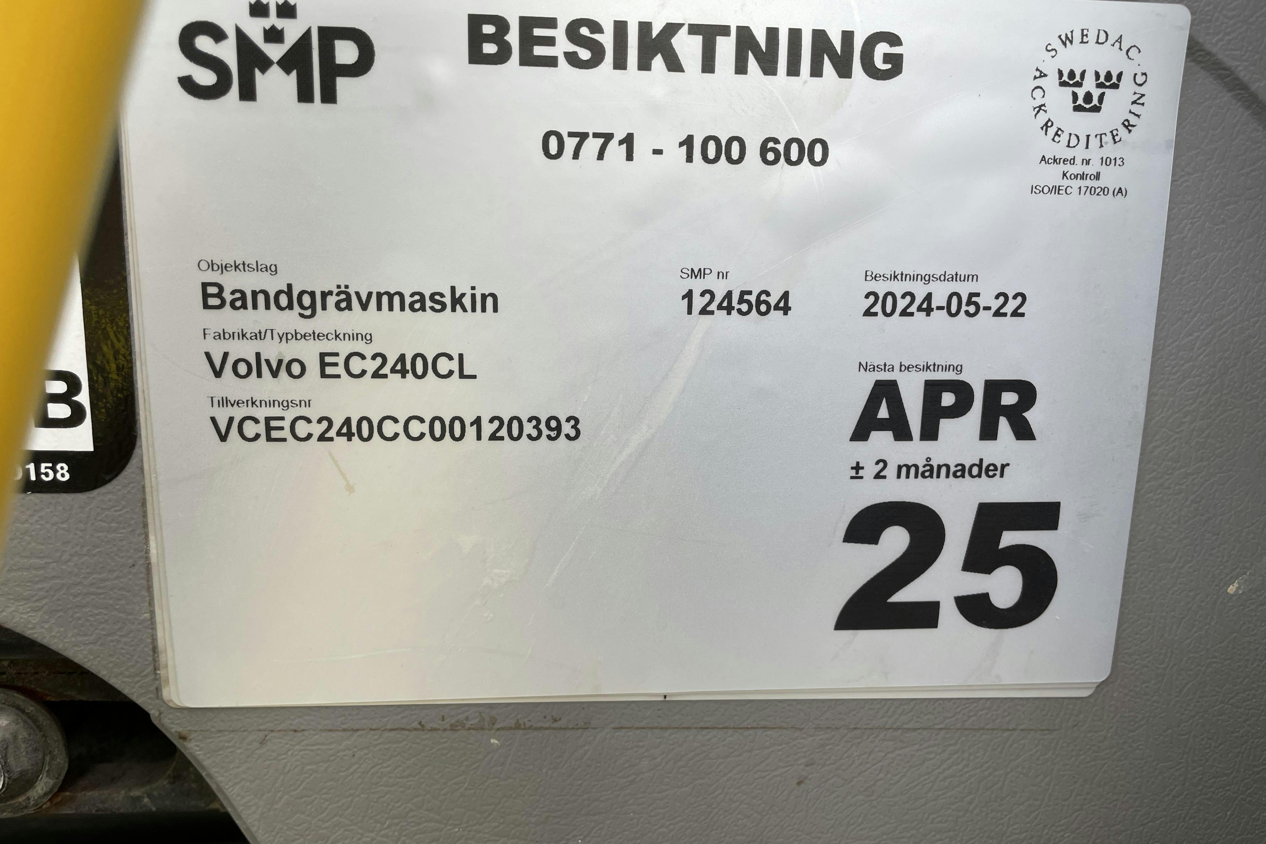 VOLVO EC240 CL bandgrävare -  - 2010