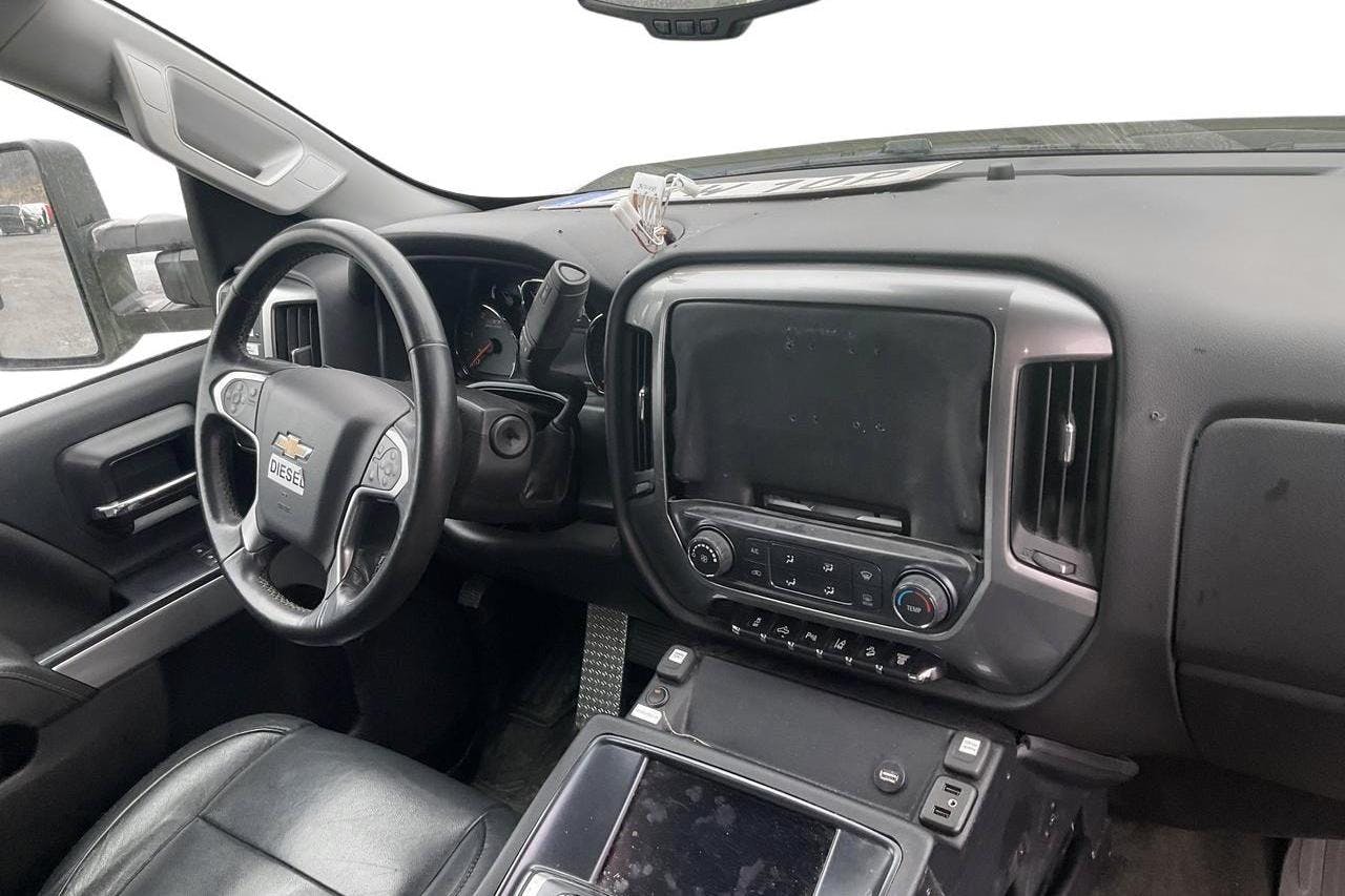 Chevrolet Chassi (tidigare ambulans) - 318 869 km - Automat - 2017