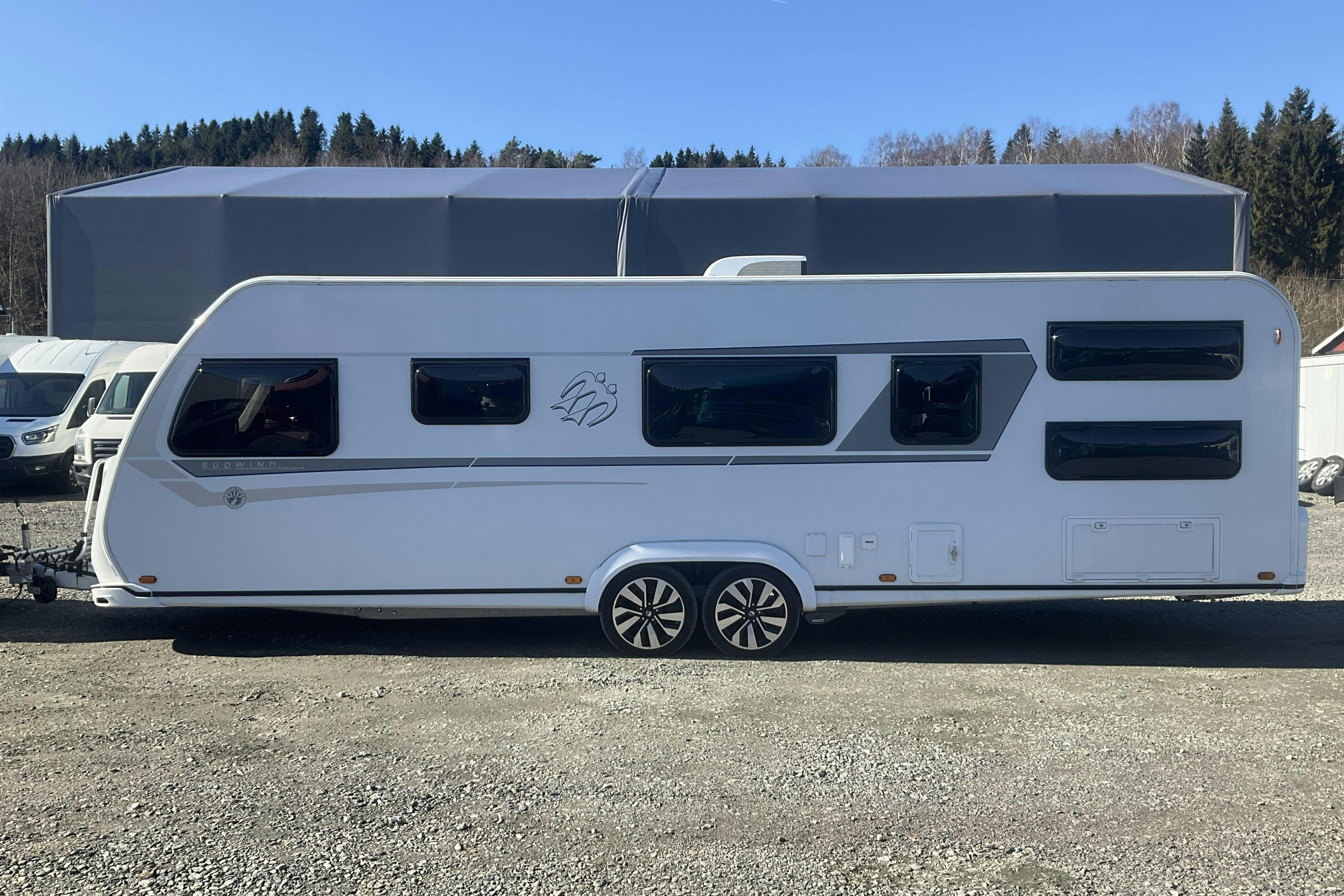 KNAUS 750 UFK SUDWIND Scandinavian Selection Husvagn med förtält - 0 km - 2021