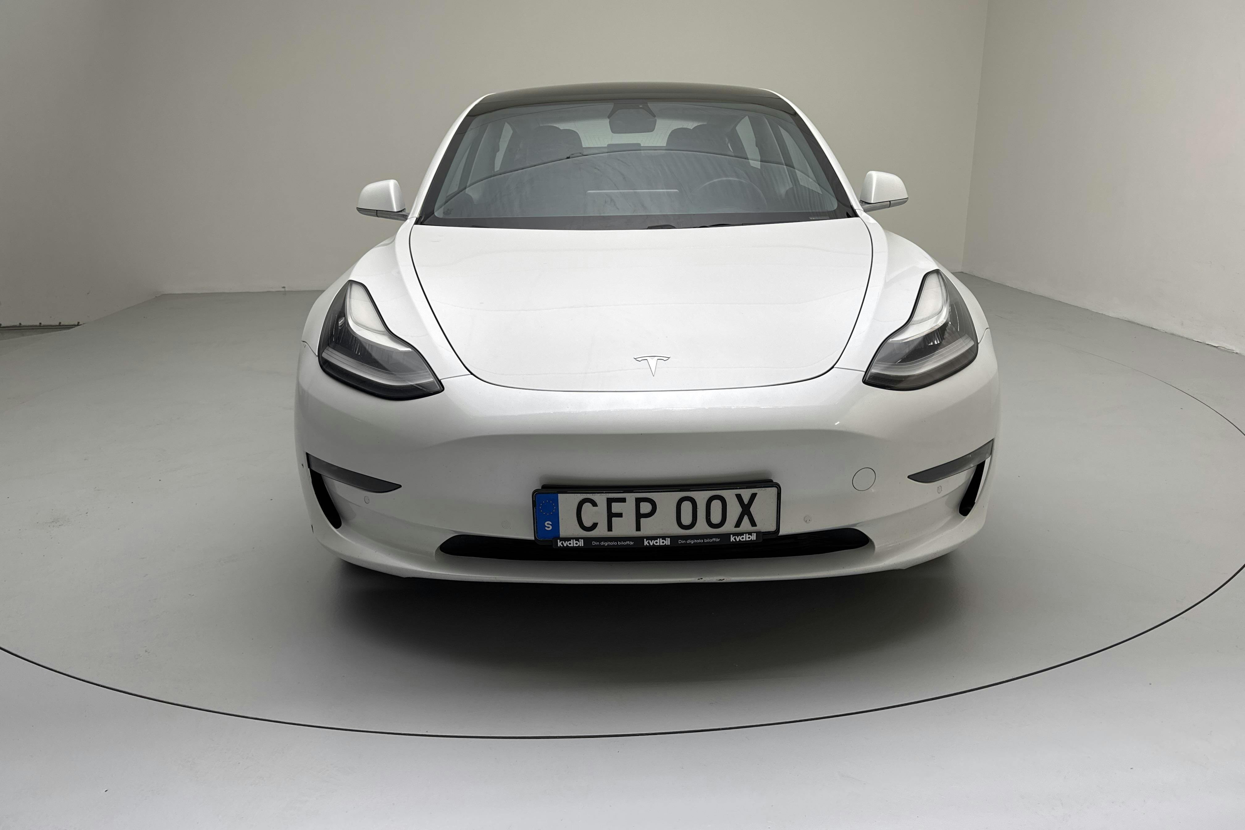 Tesla Model 3 Long Range Dual Motor AWD - 25 849 mil - Automat - vit - 2019