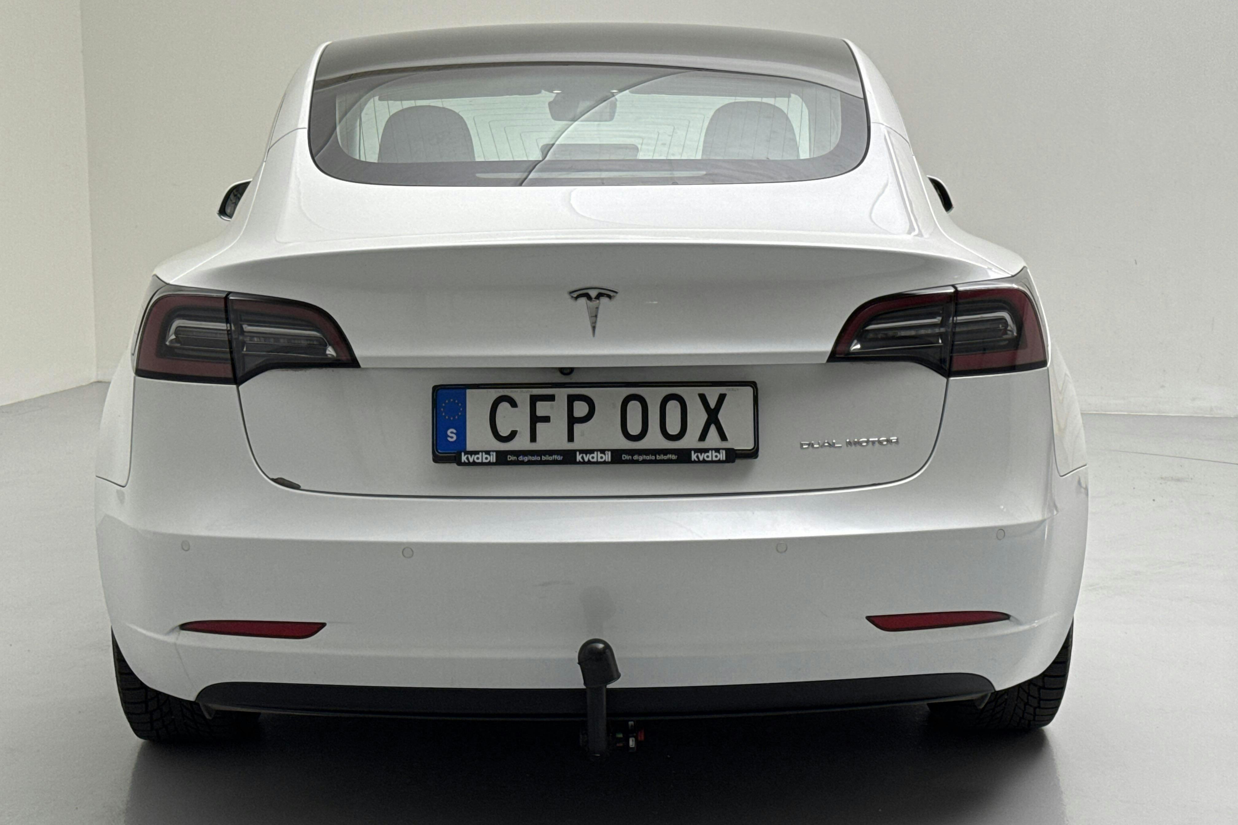 Tesla Model 3 Long Range Dual Motor AWD - 25 849 mil - Automat - vit - 2019