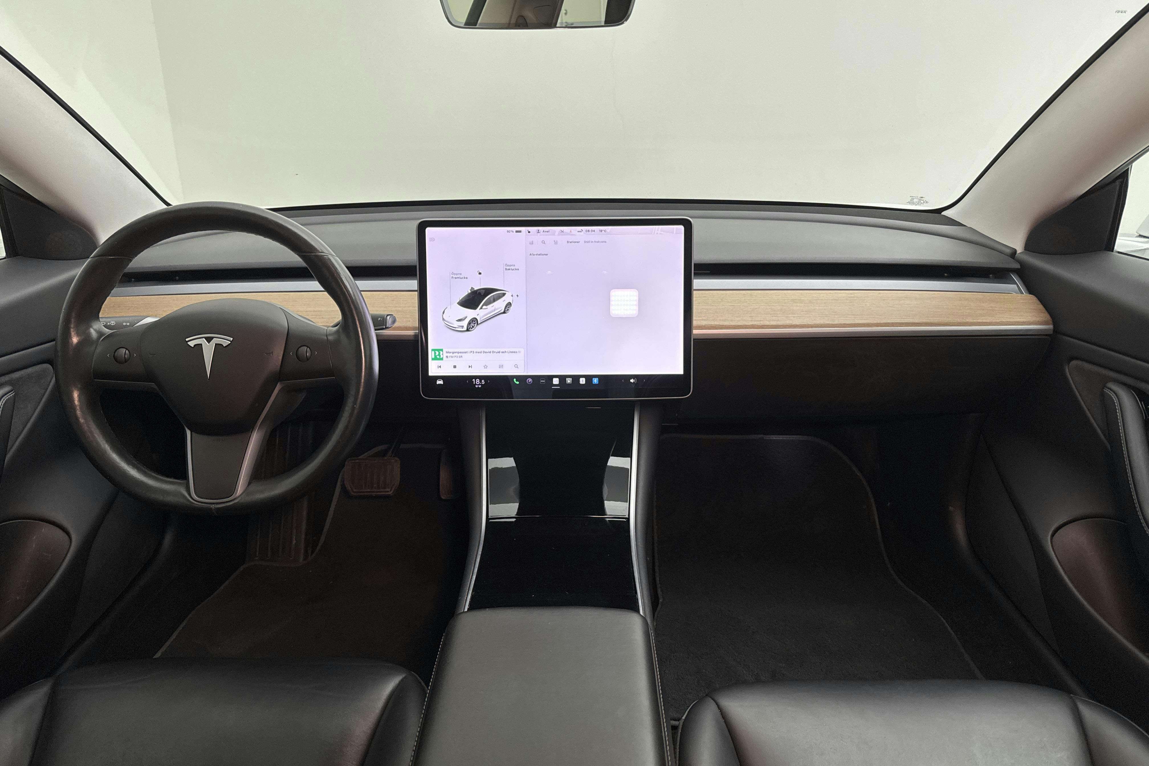 Tesla Model 3 Long Range Dual Motor AWD - 25 849 mil - Automat - vit - 2019