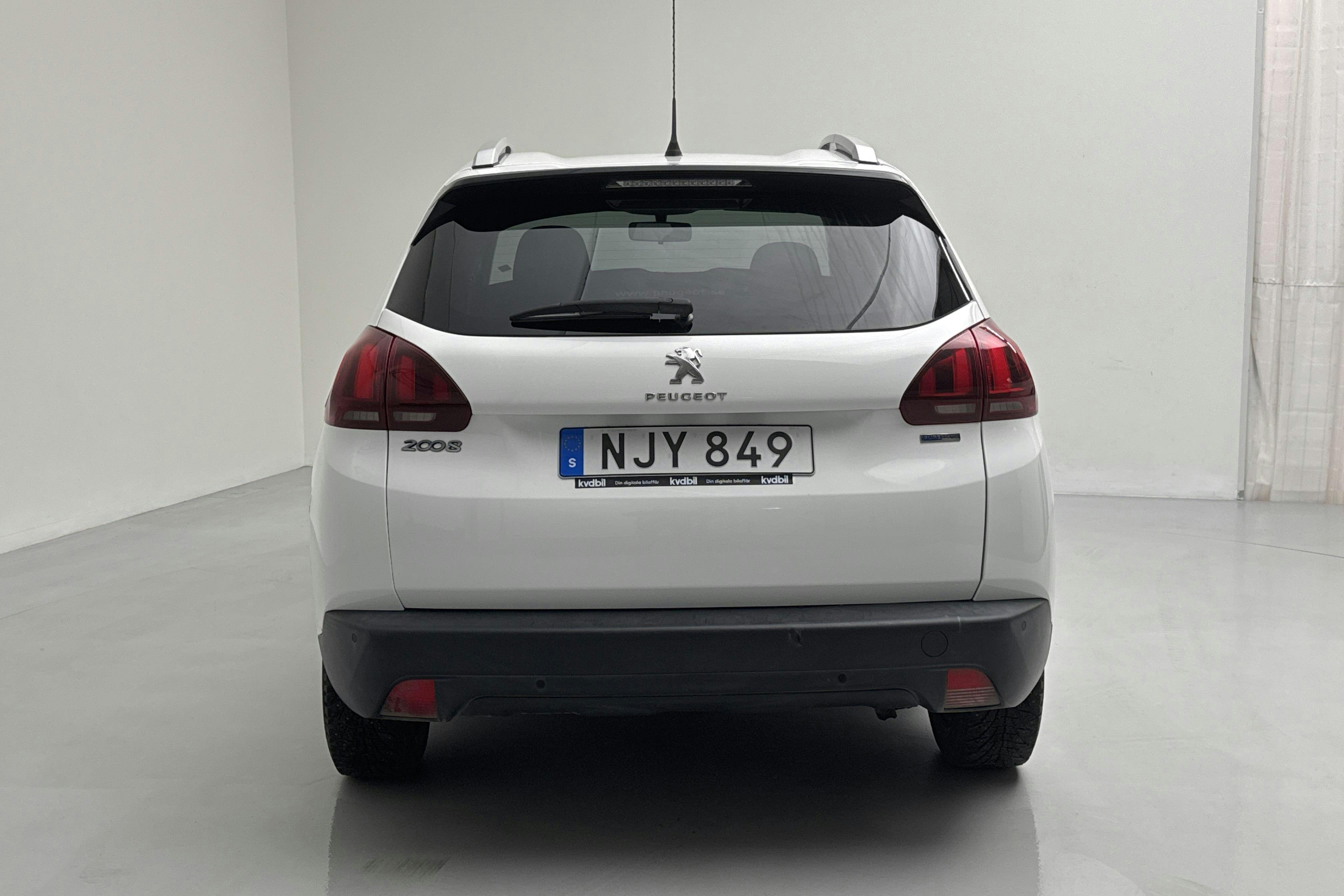 Peugeot 2008 1.2 VTi (82hk) - 83 590 km - Käsitsi - valge - 2016