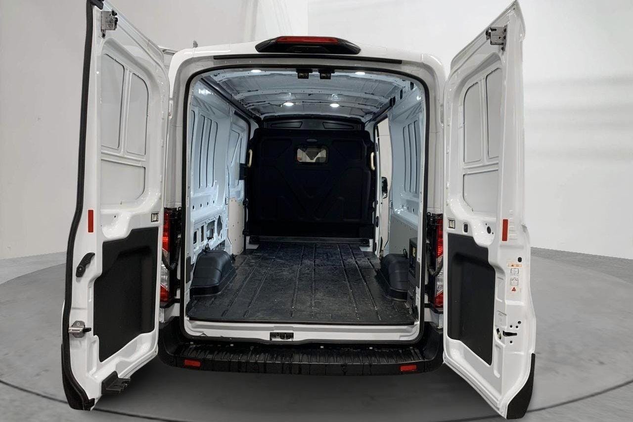 Ford e-Transit 350 RWD Skåp (184hk) - 2 530 km - Automatic - white - 2023