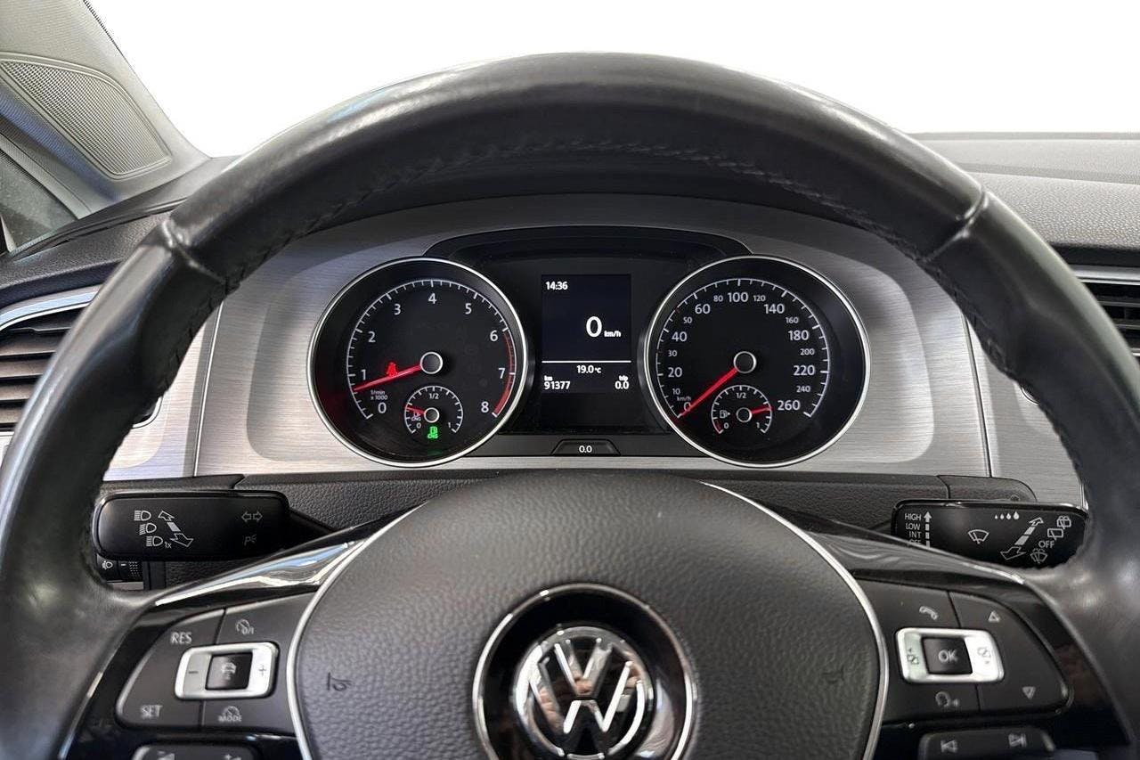 VW Golf VII 1.4 TGI 5dr (110hk) - 91 320 km - Manual - white - 2016