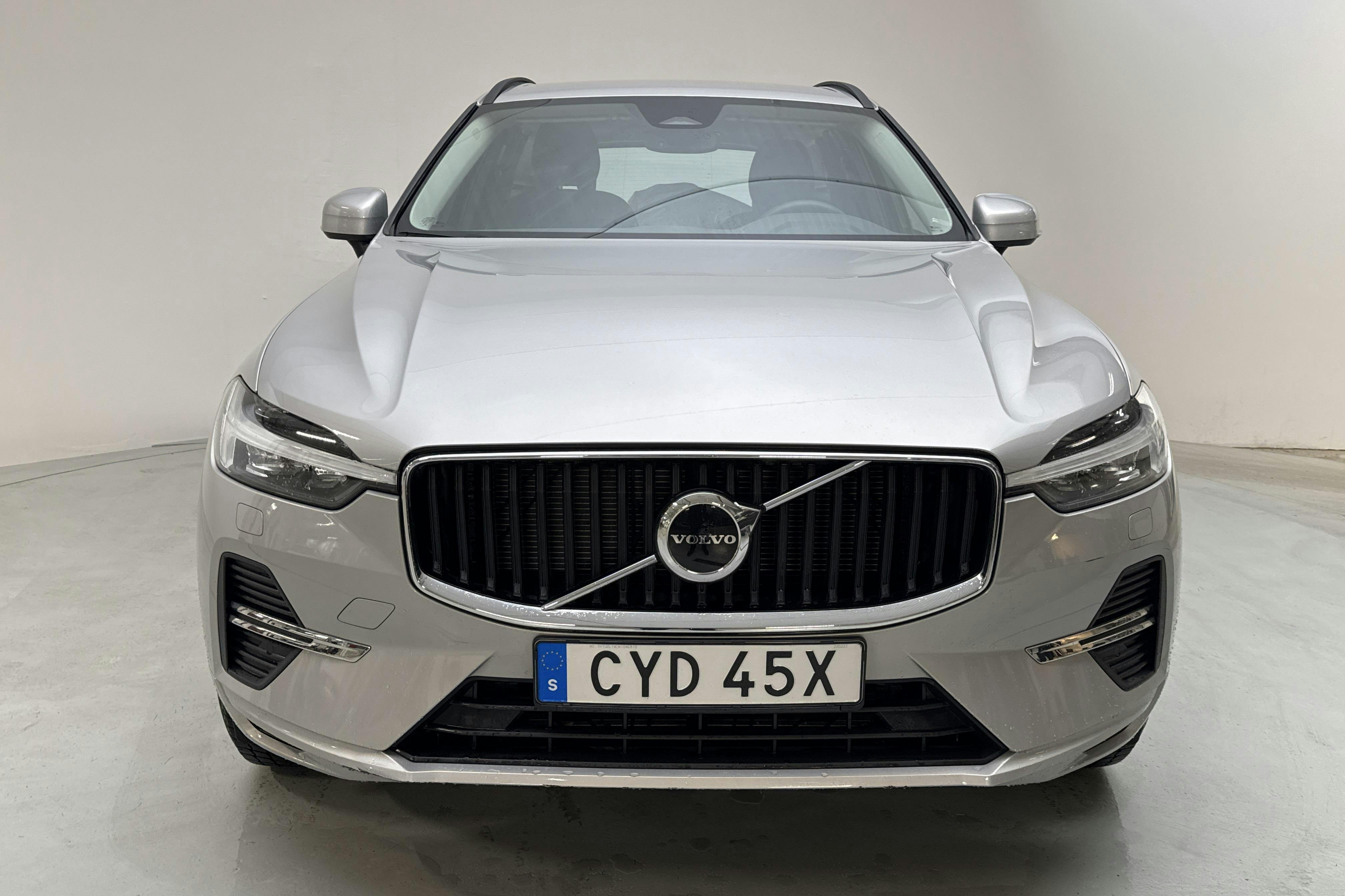 Volvo XC60 B5 AWD Mildhybrid, Bensin (250hk) - 1 335 mil - Automat - silver - 2022