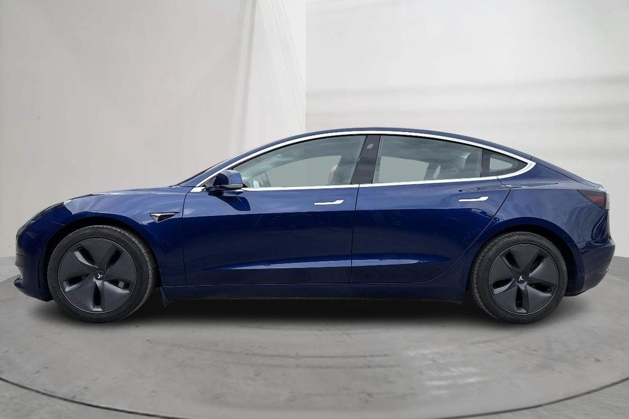 Tesla Model 3 Standard Range RWD - 8 634 mil - Automat - blå - 2020
