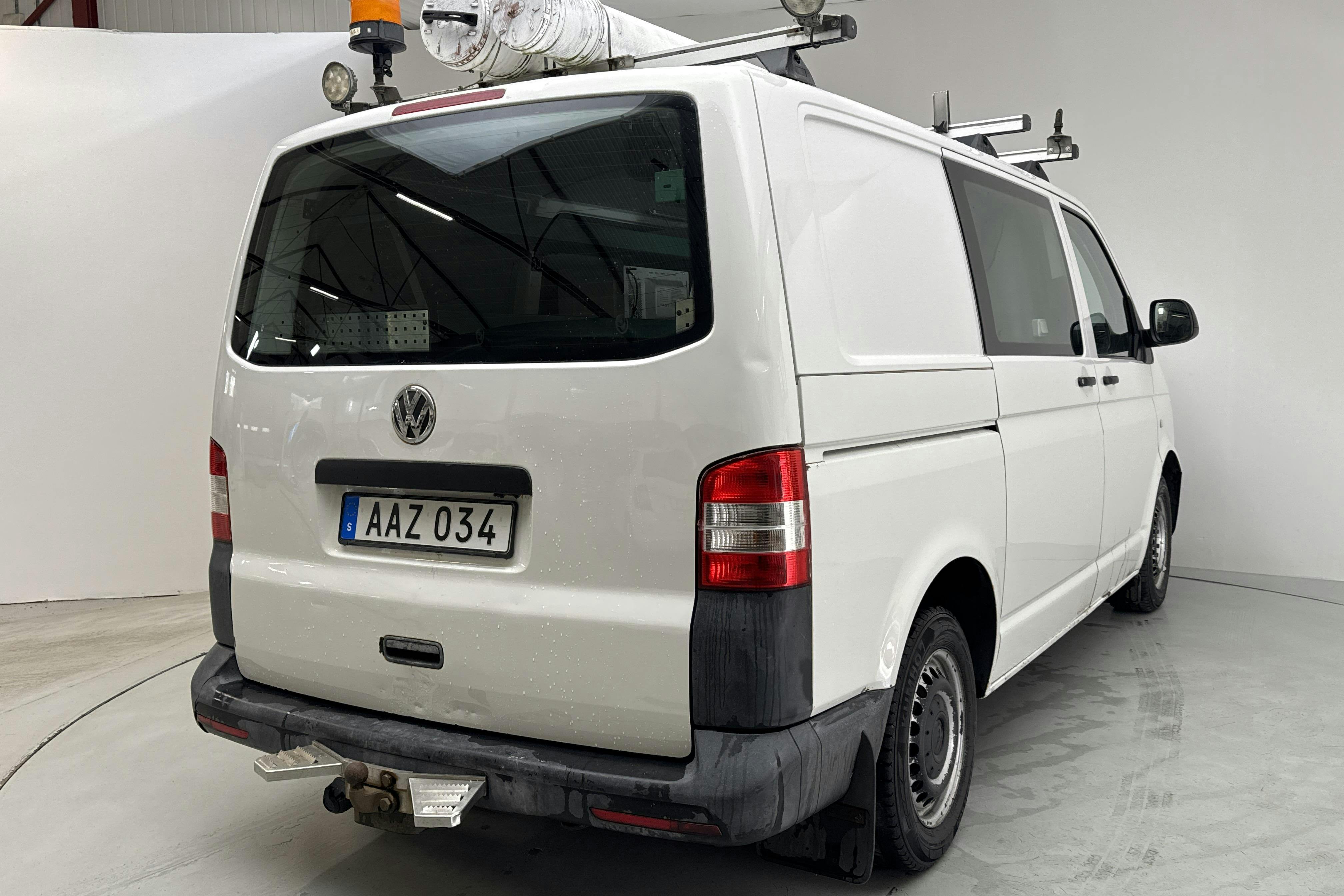 VW Transporter T5 2.0 TDI 4MOTION (140hk) - 30 121 mil - Manuell - vit - 2014