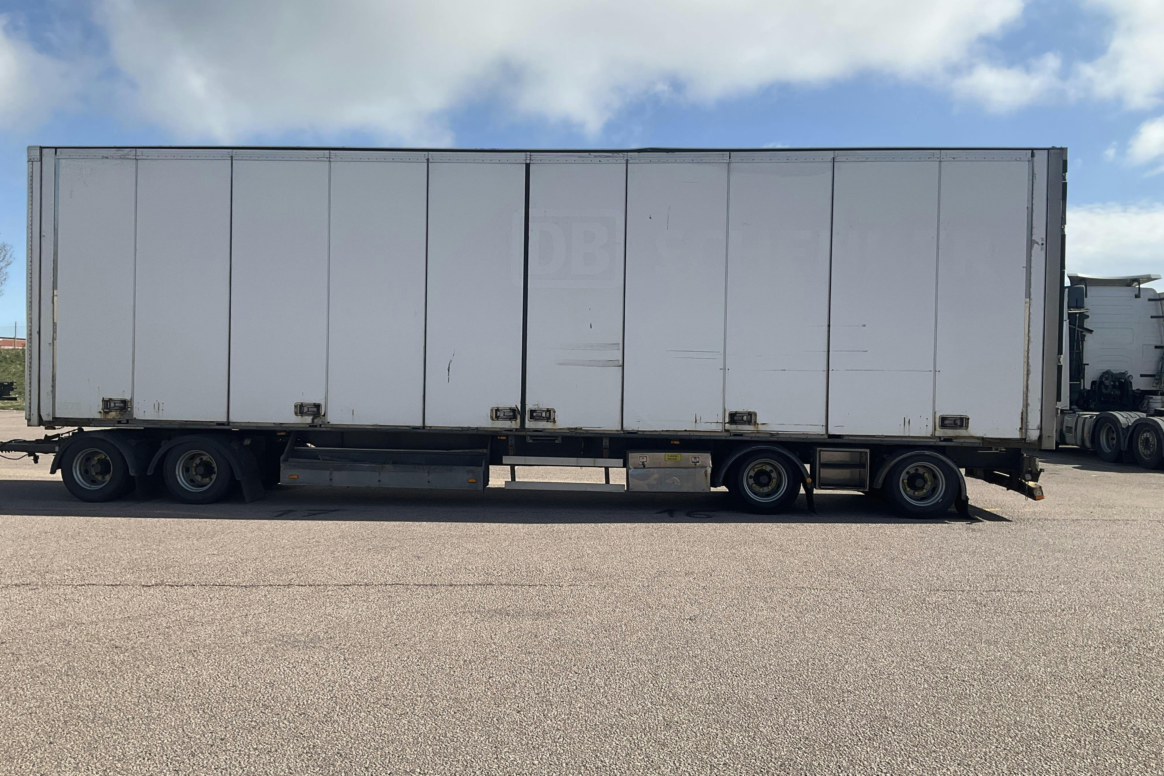 SCHMITZ CARGOBULL K0 36 - 0 km - 2009