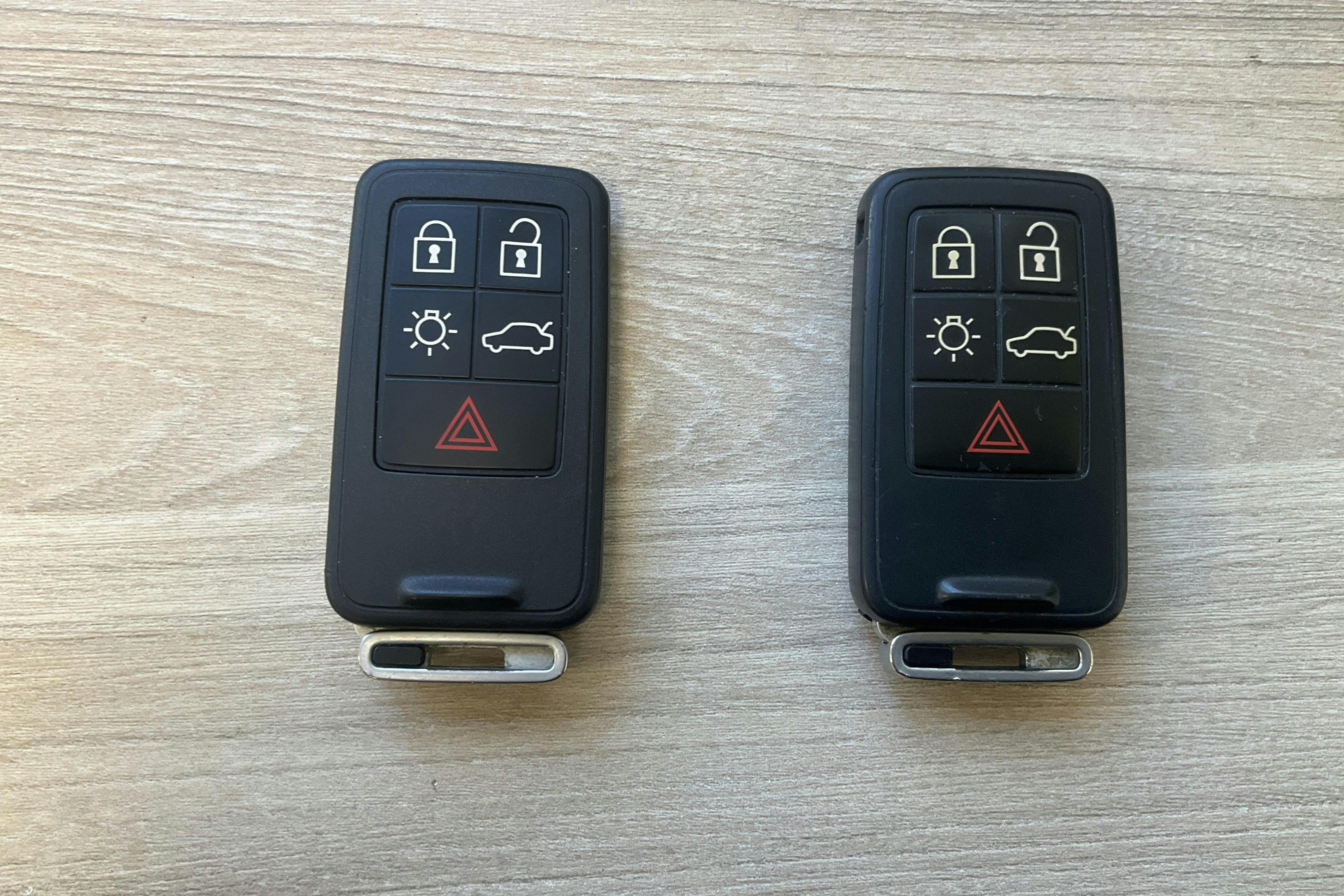VOLVO V60 D3 (163hk) - 178 010 km - Käsitsi - punane - 2012