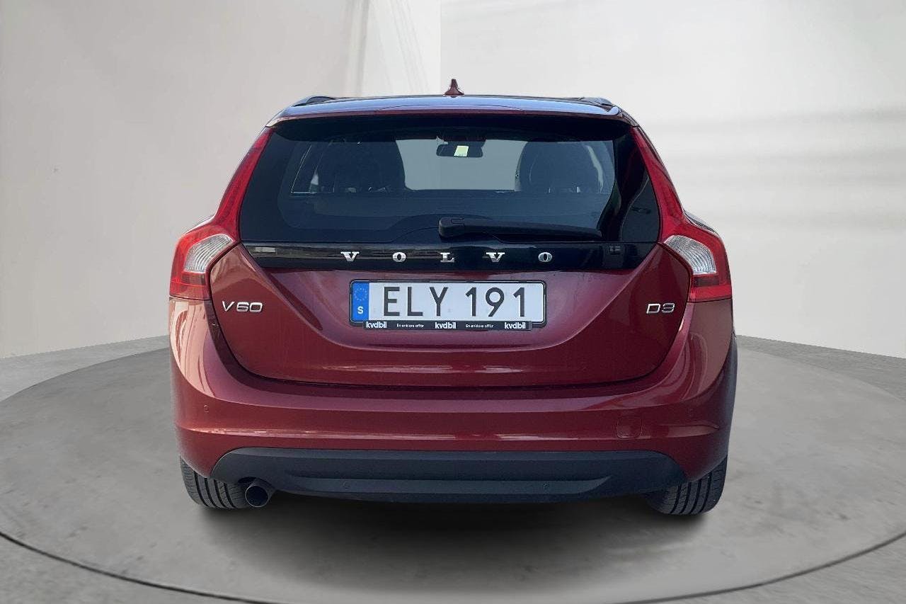 VOLVO V60 D3 (163hk) - 178 010 km - Käsitsi - punane - 2012