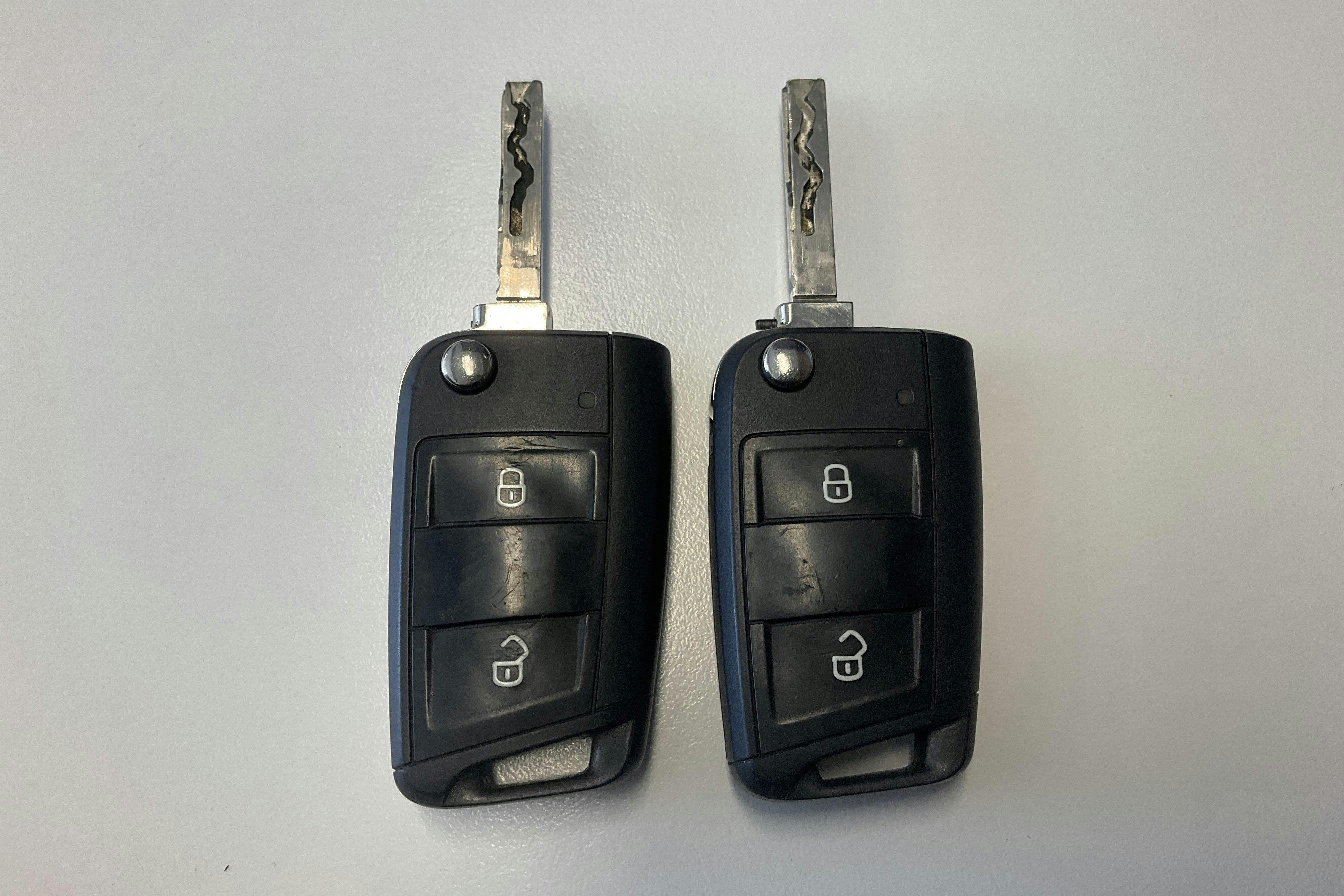 MAN TGE 3.140 Volymskåp (140hk) - 15 304 mil - Automat - vit - 2018