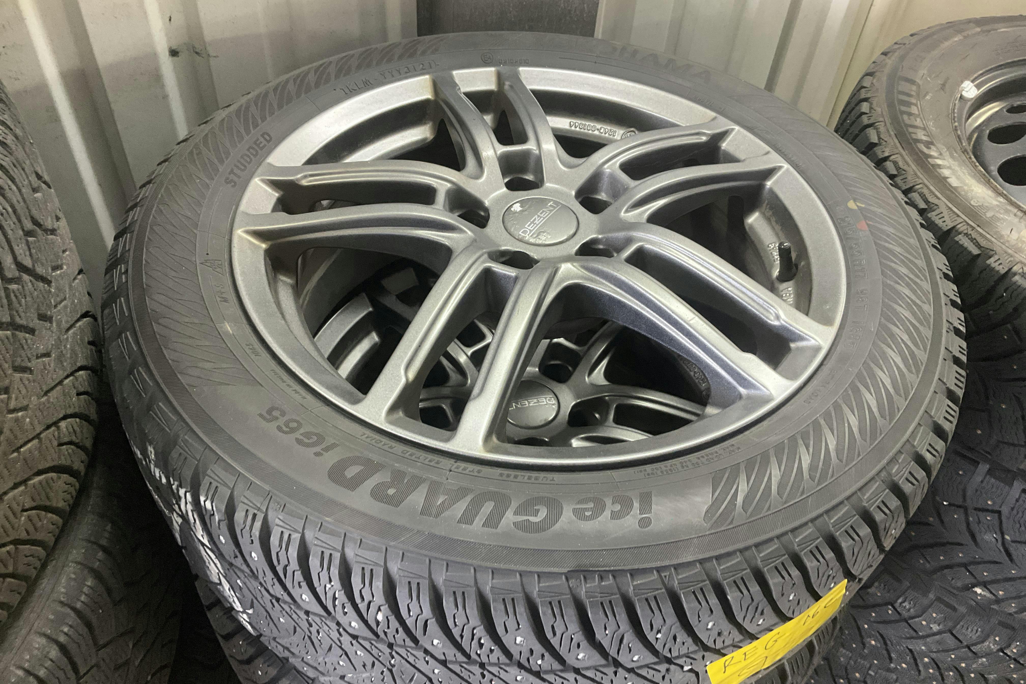 VW Passat 1.4 GTE Sportscombi (218hk) - 9 622 mil - Automat - vit - 2022