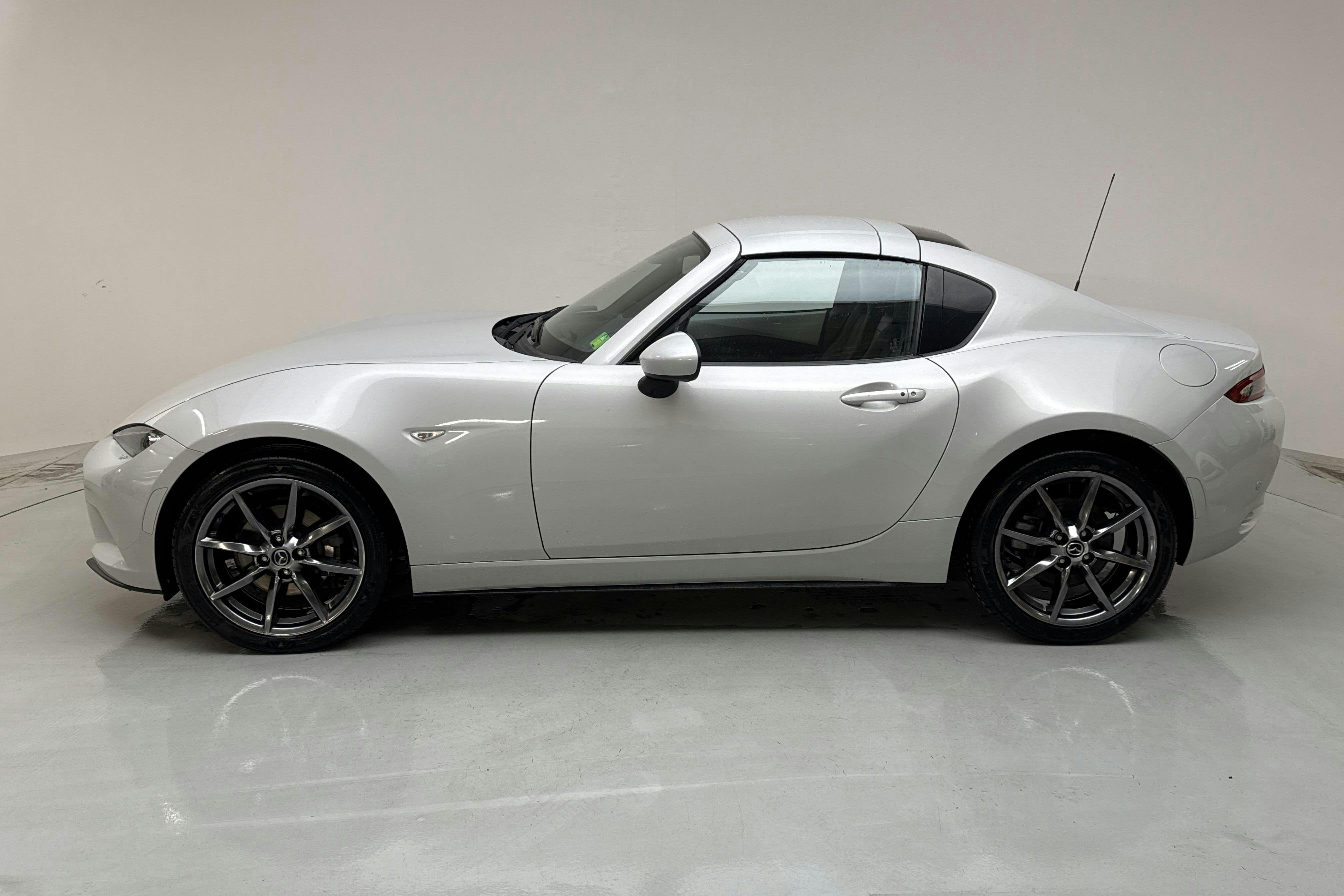 Mazda MX-5 RF 2.0 (160hk) - 5 124 mil - Automat - vit - 2017