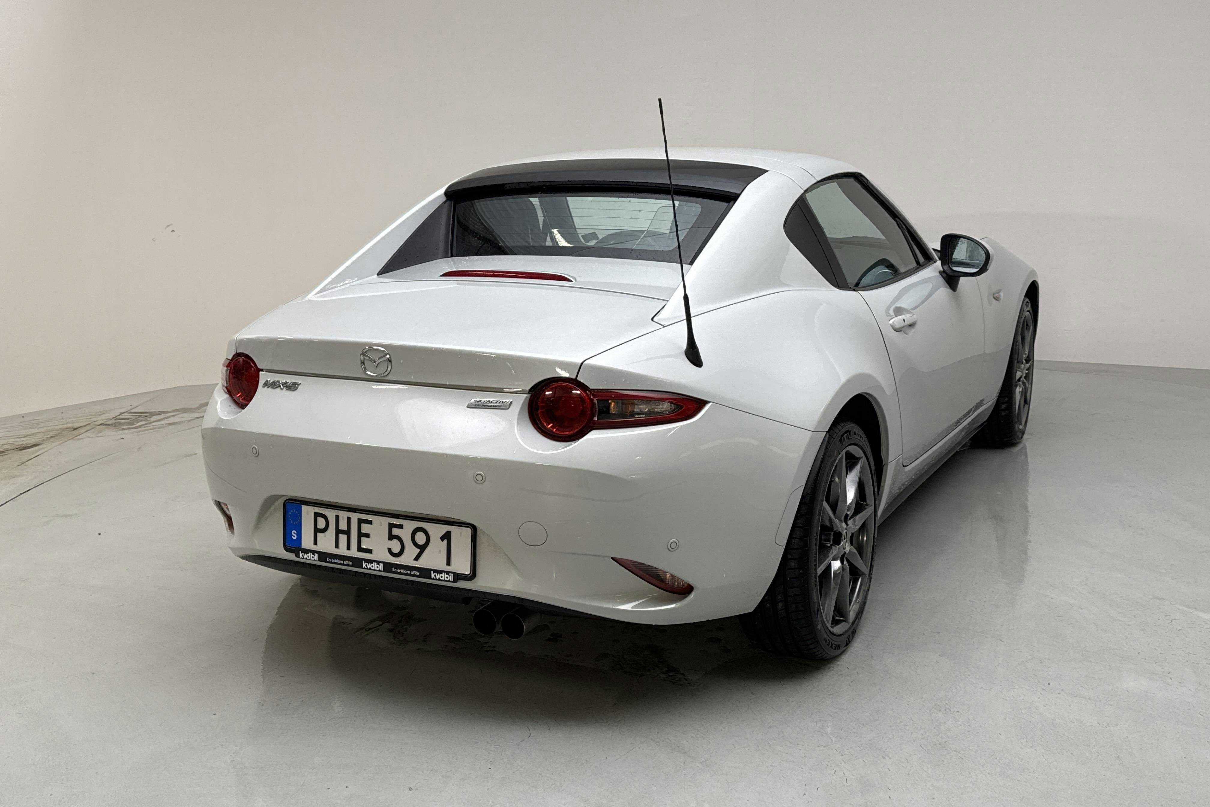 Mazda MX-5 RF 2.0 (160hk) - 5 124 mil - Automat - vit - 2017