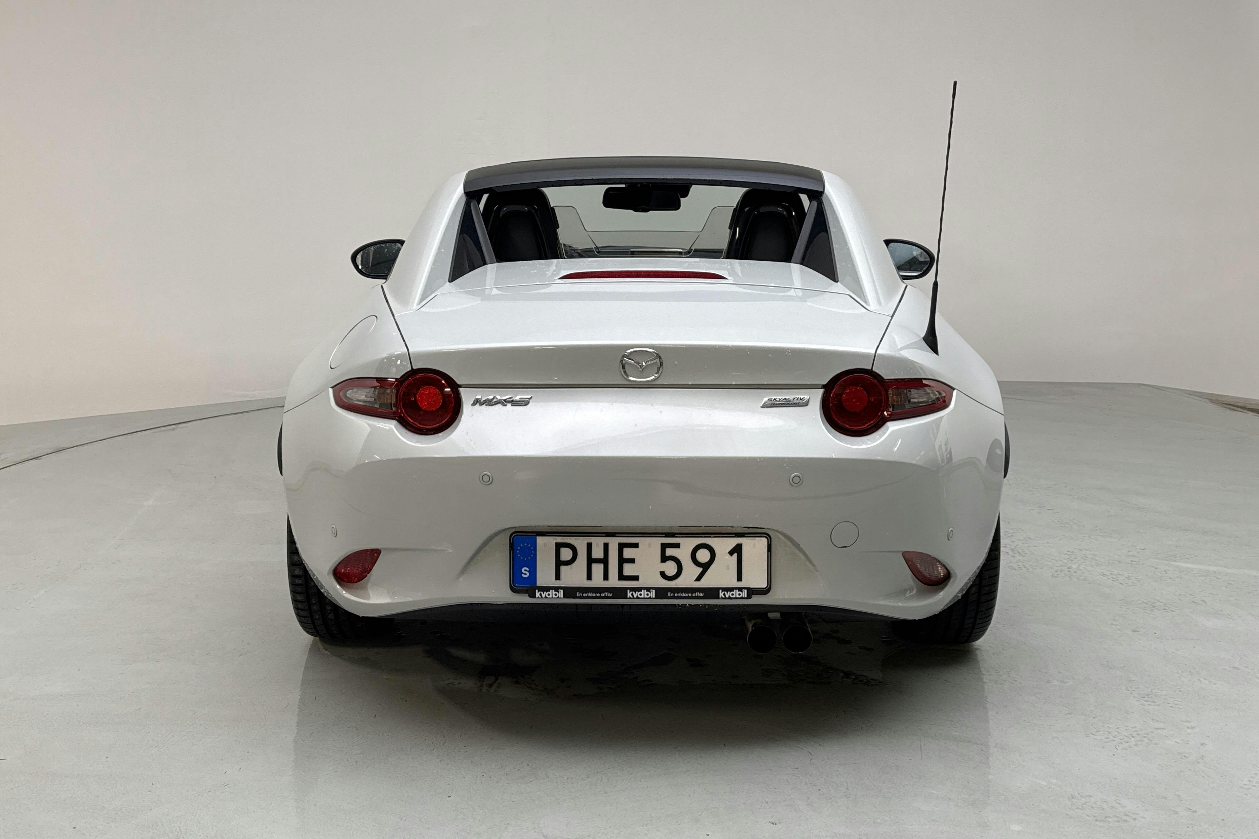 Mazda MX-5 RF 2.0 (160hk) - 5 124 mil - Automat - vit - 2017