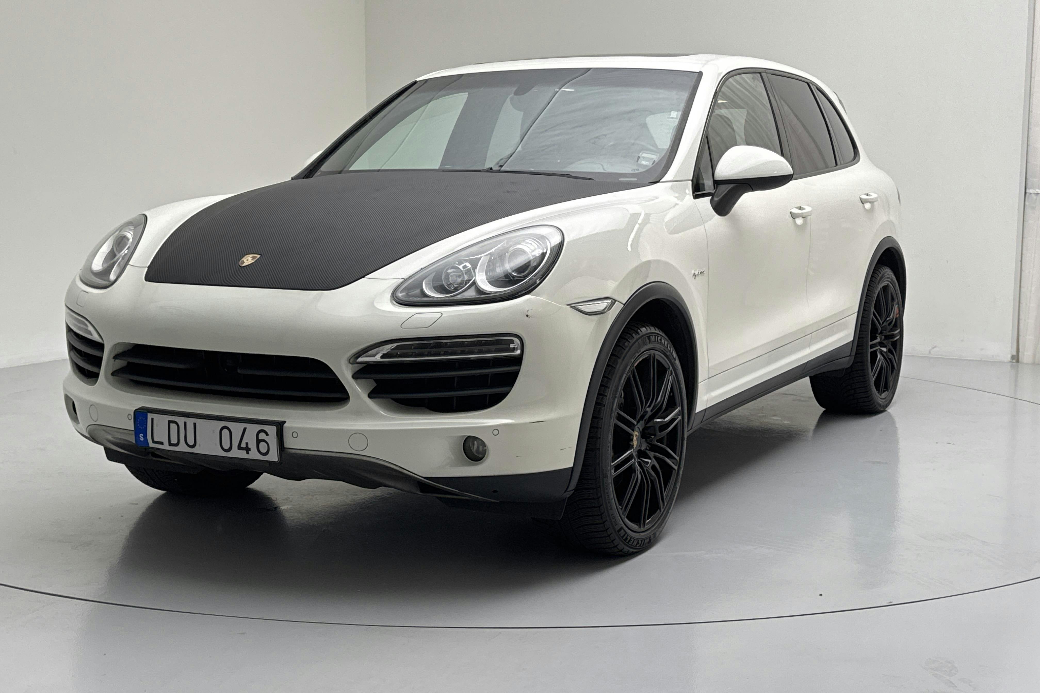 Porsche Cayenne S Hybrid (333hk) - 213 820 km - Automatic - white - 2011