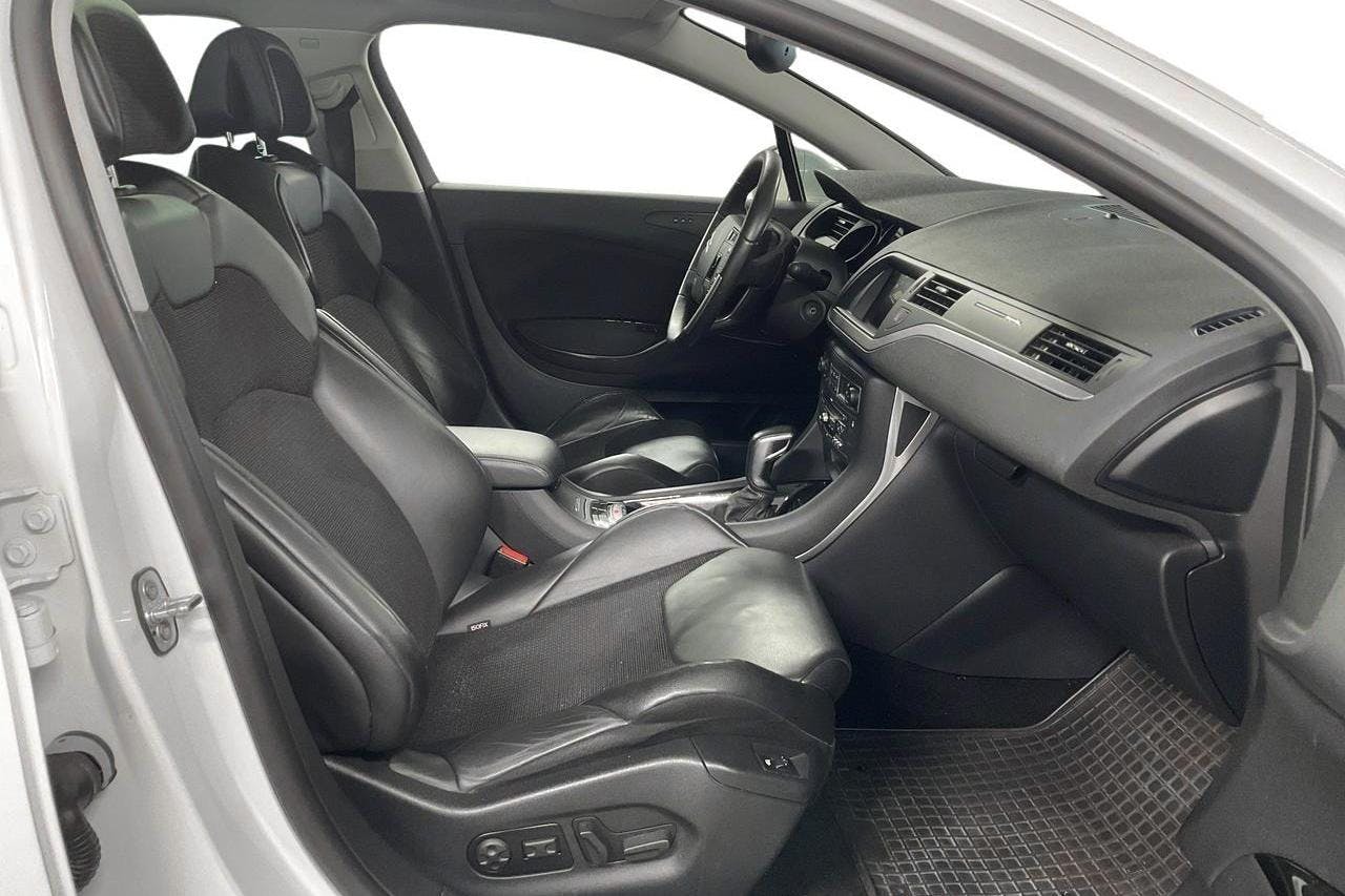 Citroën C5 III 3.0 V6 HDi Tourer (240hk) - 162 090 km - Automatyczna - biały - 2011