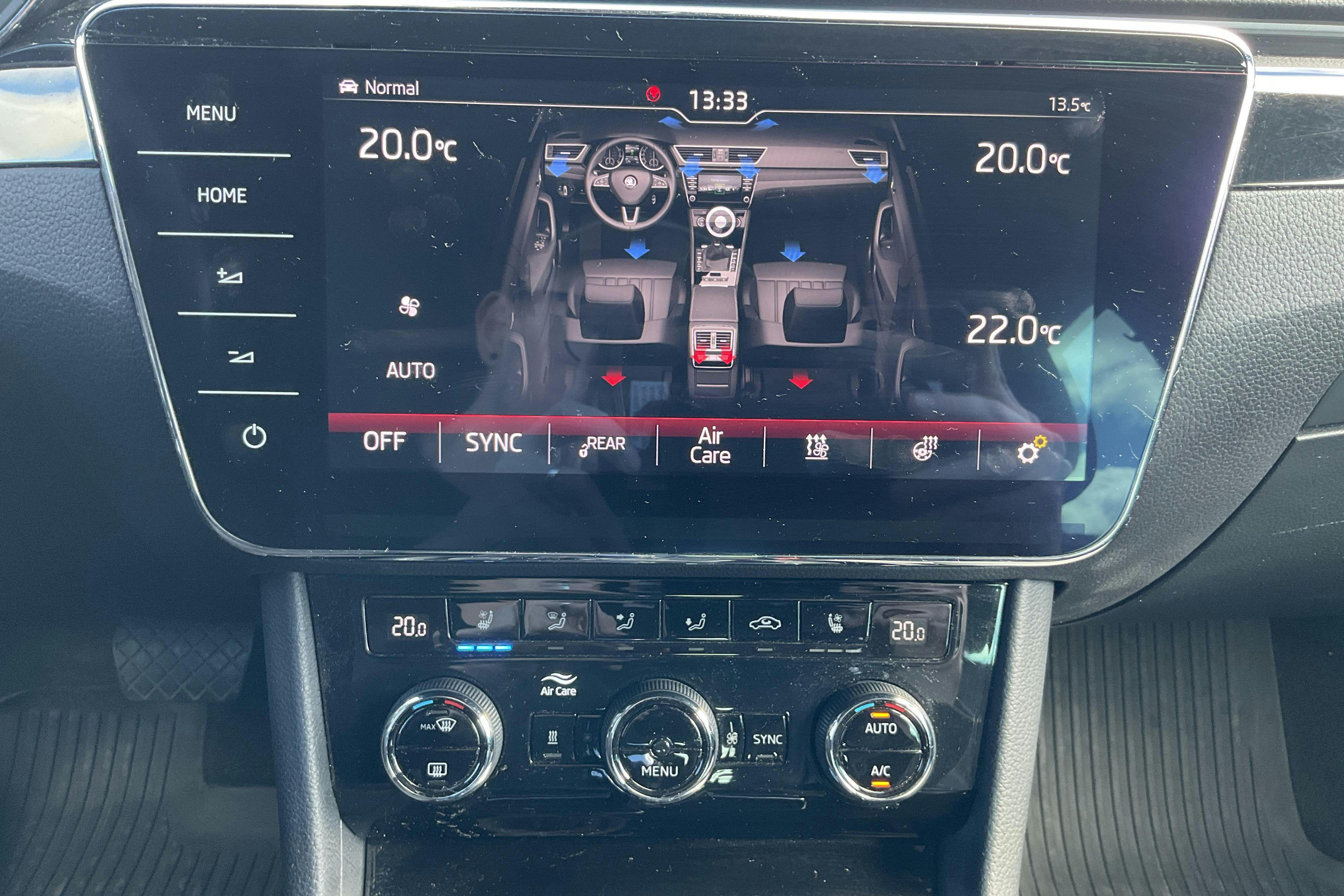 Skoda Superb 2.0 TDI 4x4 Kombi (190hk) - 20 416 mil - Automat - svart - 2019