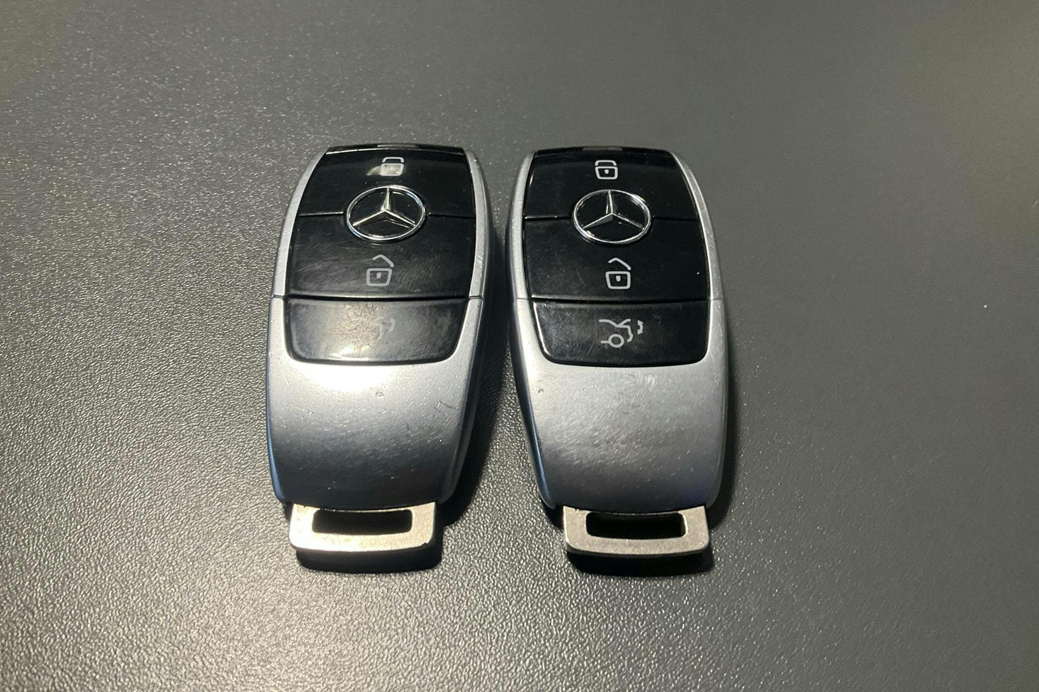Mercedes E 220 d 4MATIC Kombi All-Terrain S213 (194hk) - 21 718 mil - Automat - silver - 2018