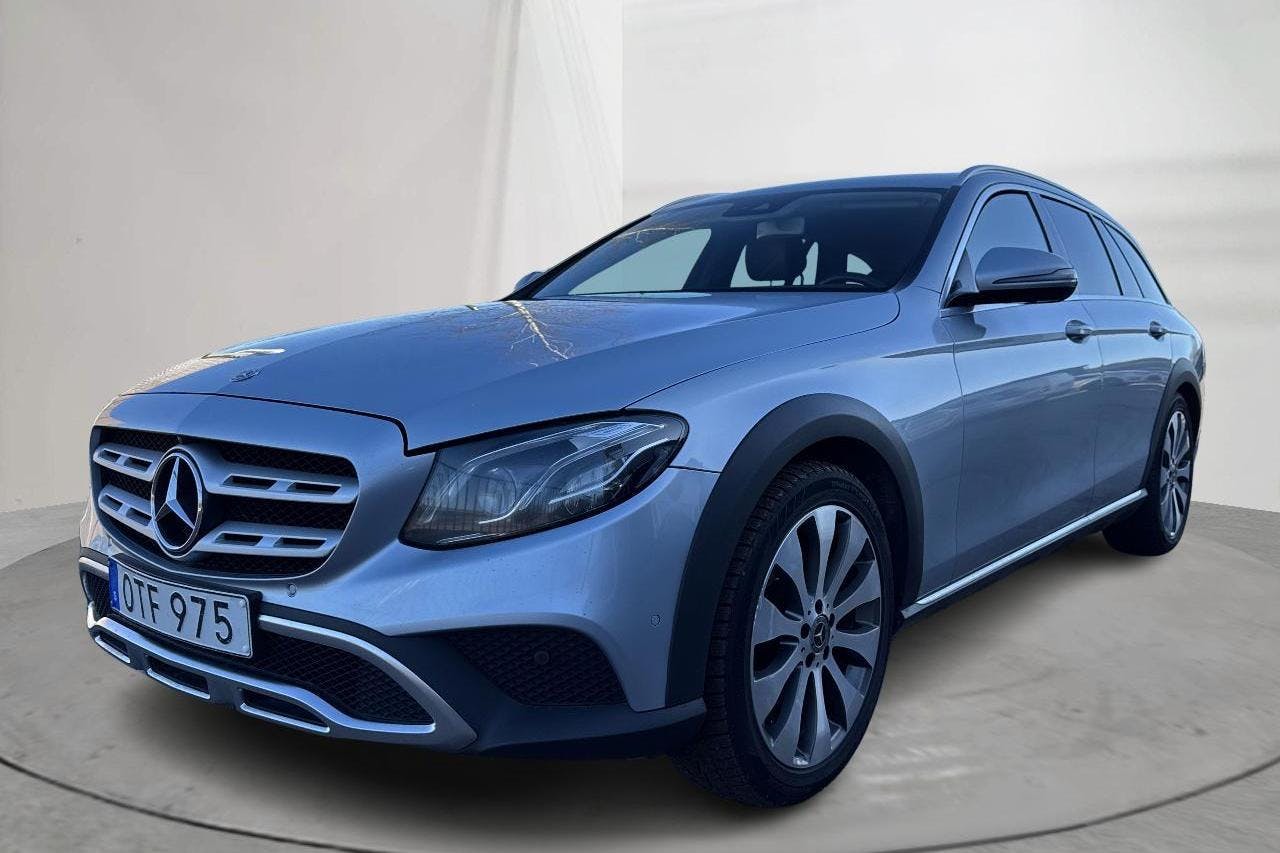 Mercedes E 220 d 4MATIC Kombi All-Terrain S213 (194hk) - 21 718 mil - Automat - silver - 2018