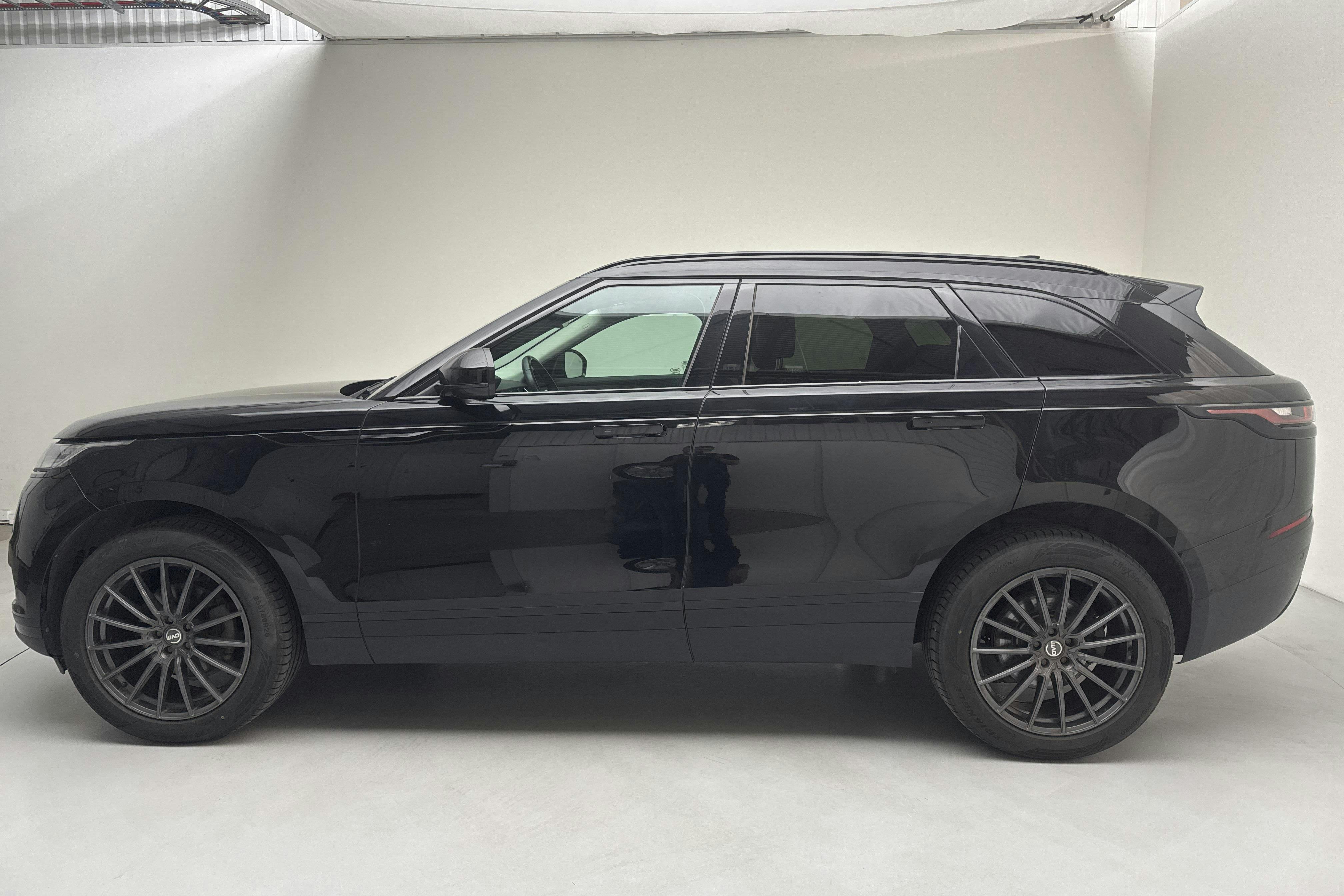 Land Rover Range Rover Velar 2.0 P250 (250hk) - 76 680 km - Automaatne - must - 2020