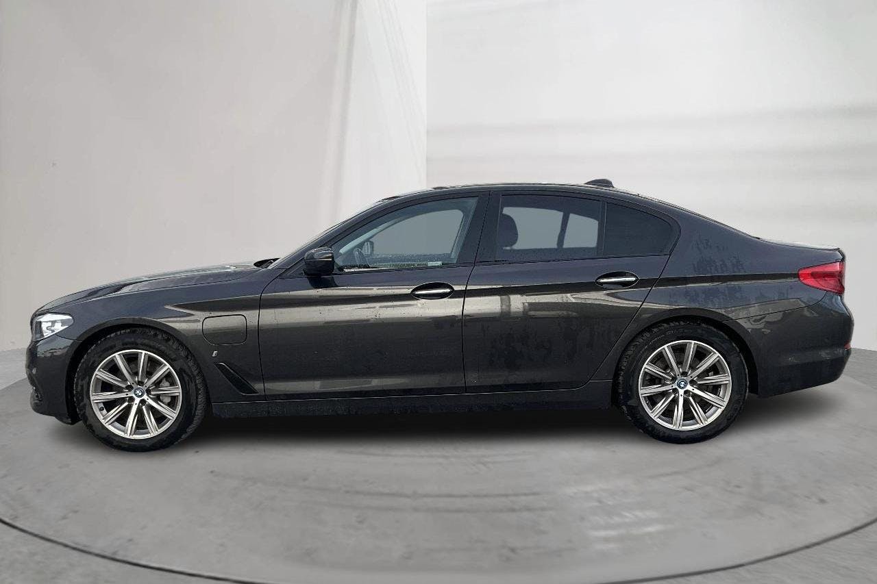 BMW 530e iPerformance Sedan, G30 (252hk) - 13 610 mil - Automat - grå - 2017