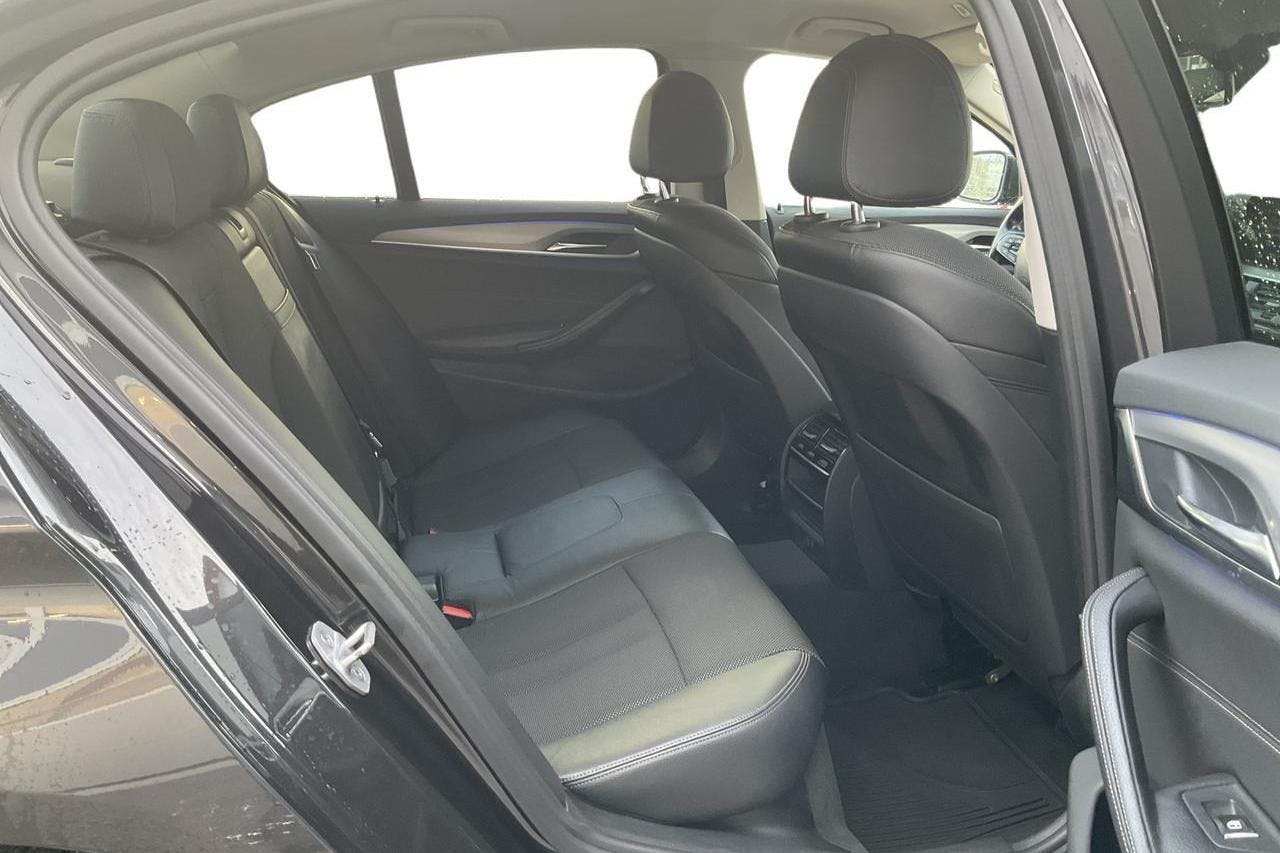 BMW 530e iPerformance Sedan, G30 (252hk) - 13 610 mil - Automat - grå - 2017