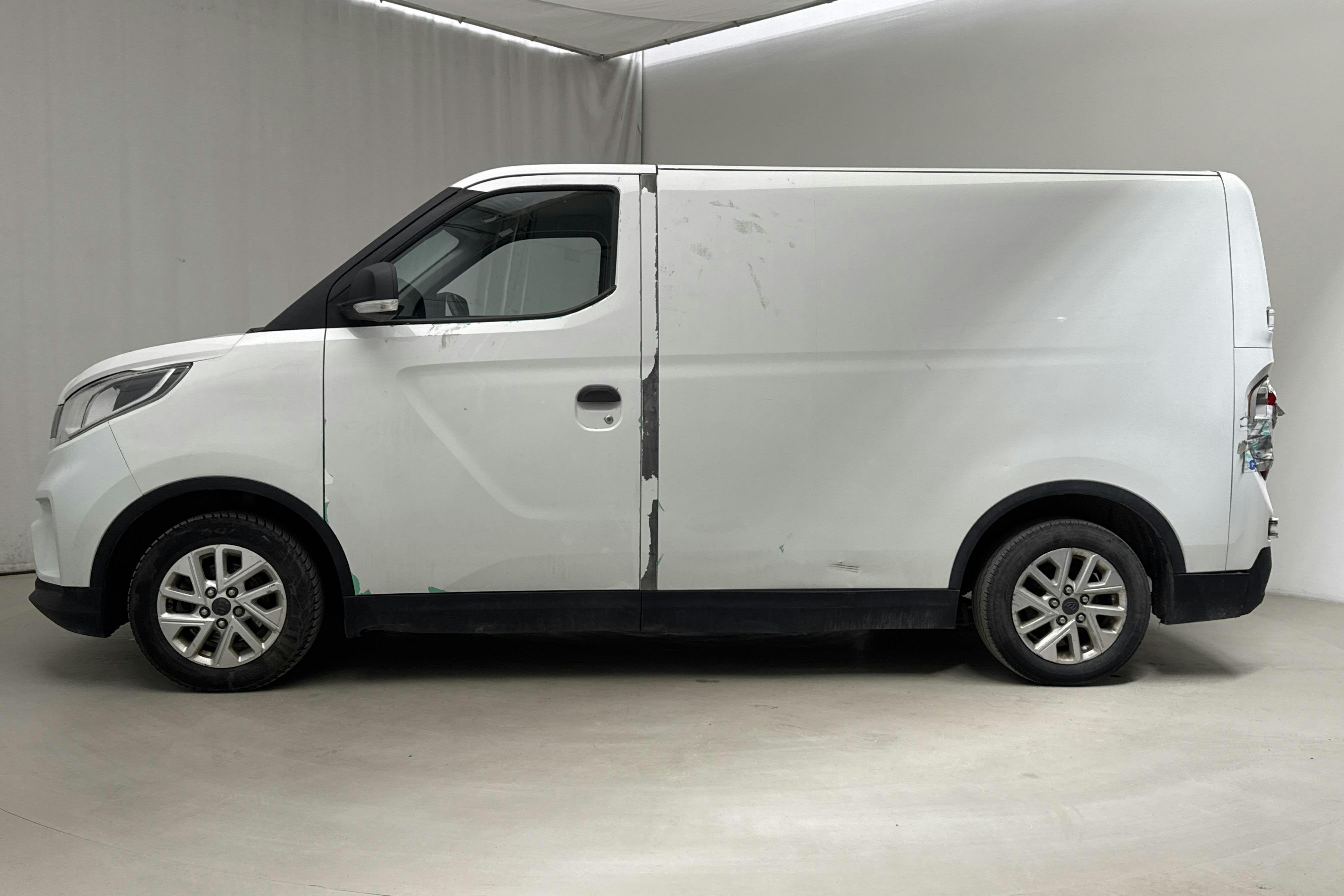 Maxus e-Deliver 3 50 kWh (122hk) - 45 740 km - Automatyczna - biały - 2022