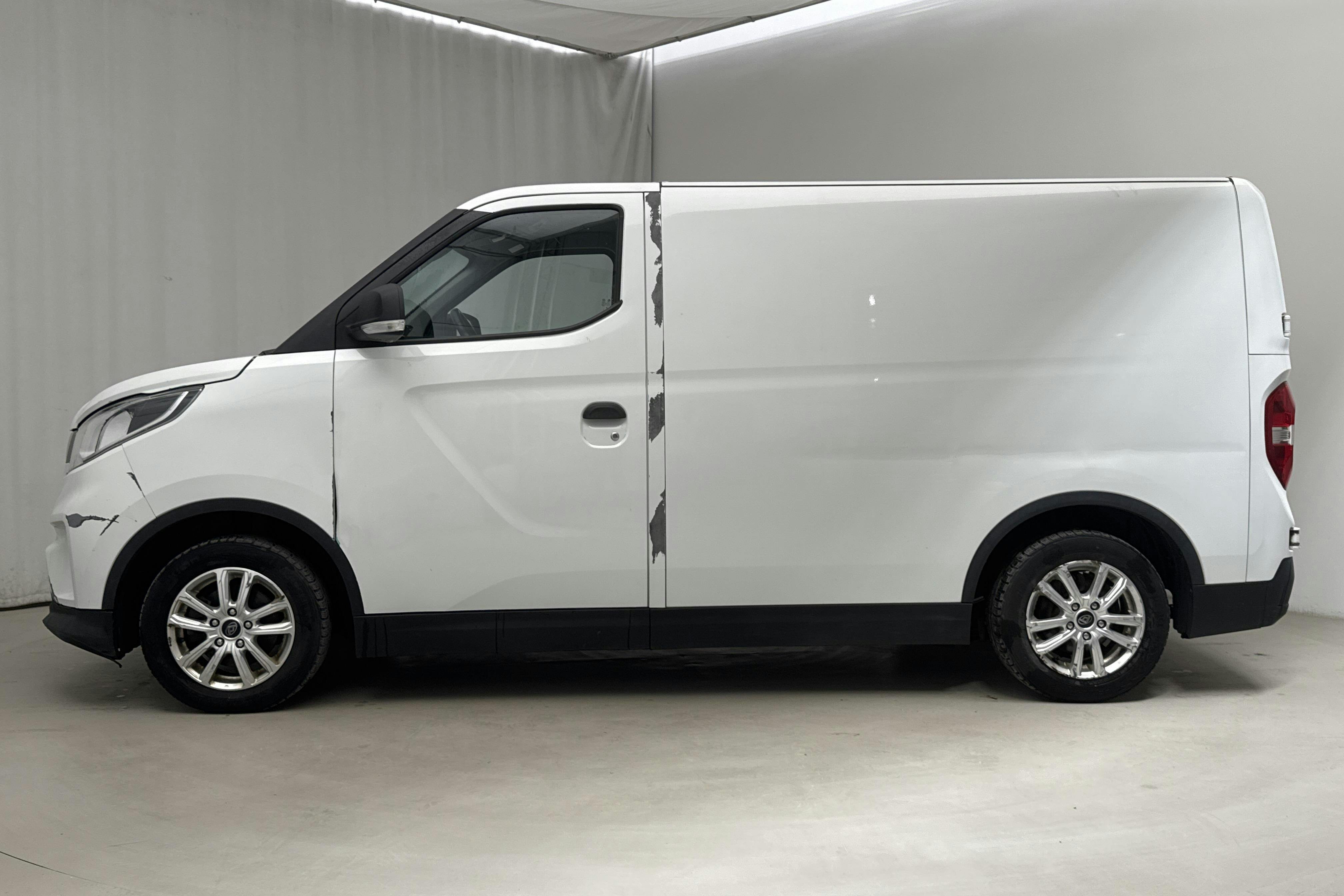 Maxus e-Deliver 3 50.2 kWh (122hk) - 3 640 mil - Automat - vit - 2022