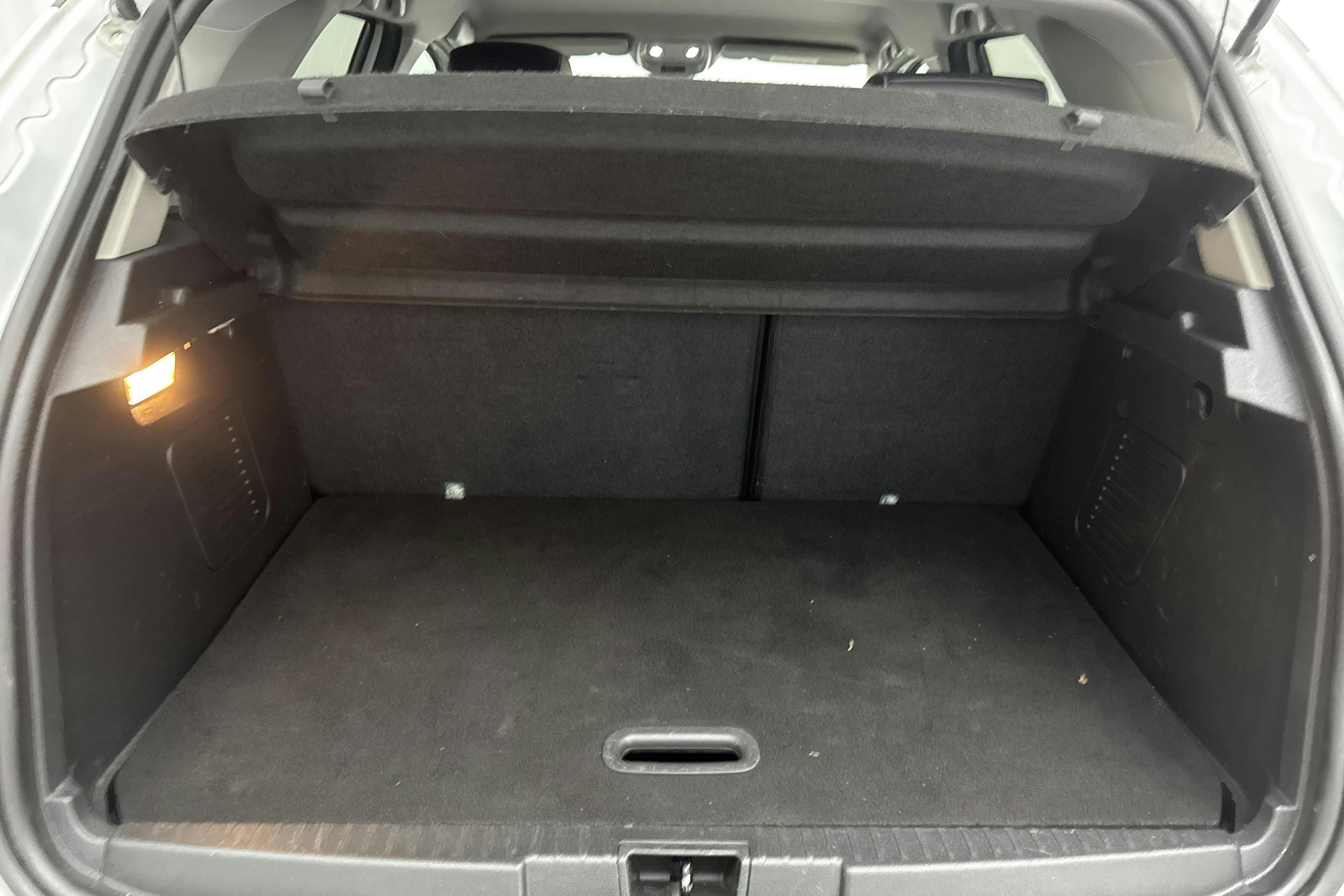 Renault Captur 1.2 TCe (120hk) - 148 570 km - Automatyczna - biały - 2018