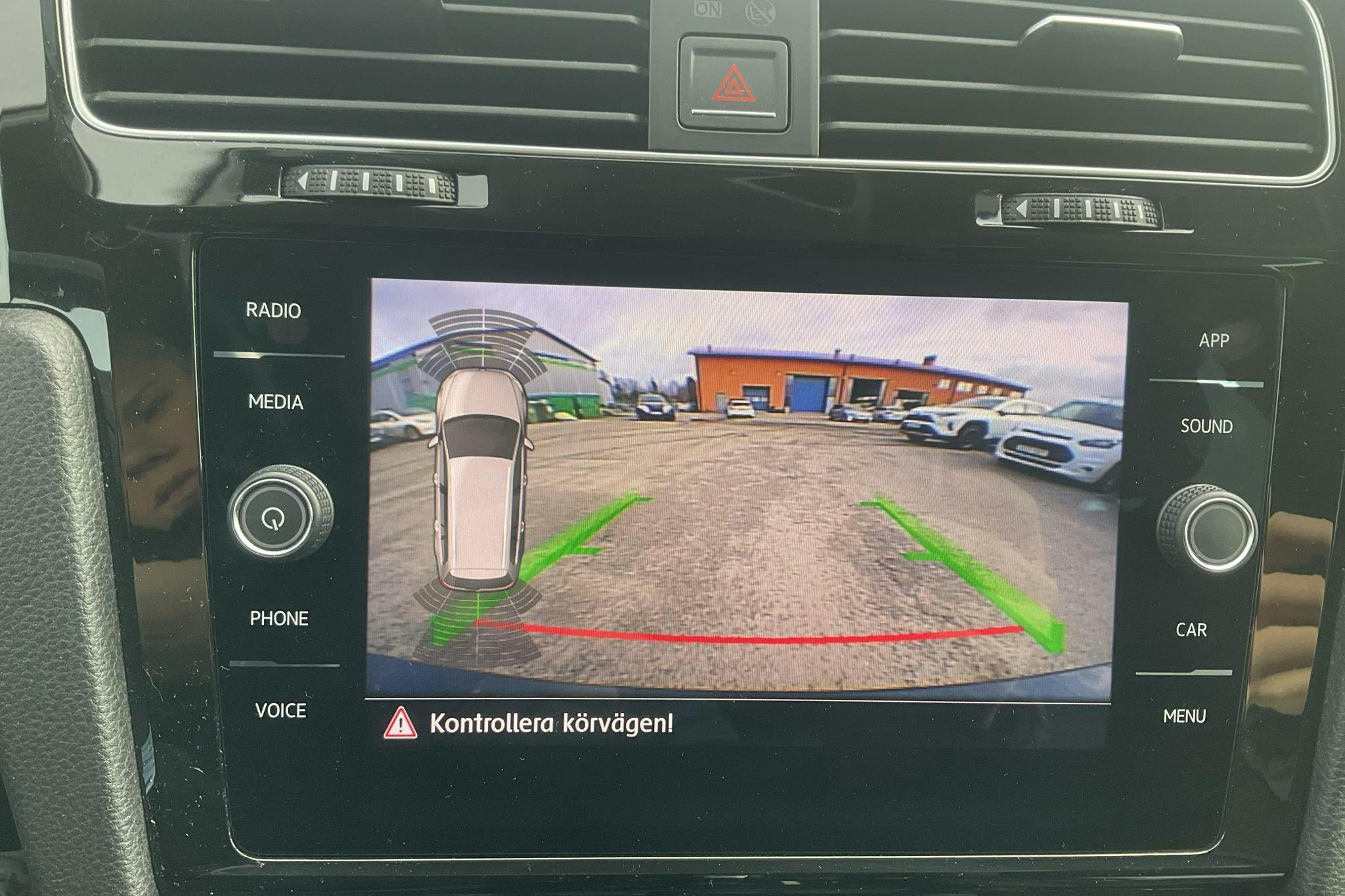 VW Golf VII 1.4 TSI Sportscombi (150hk) - 14 592 mil - Automat - Dark Green - 2017