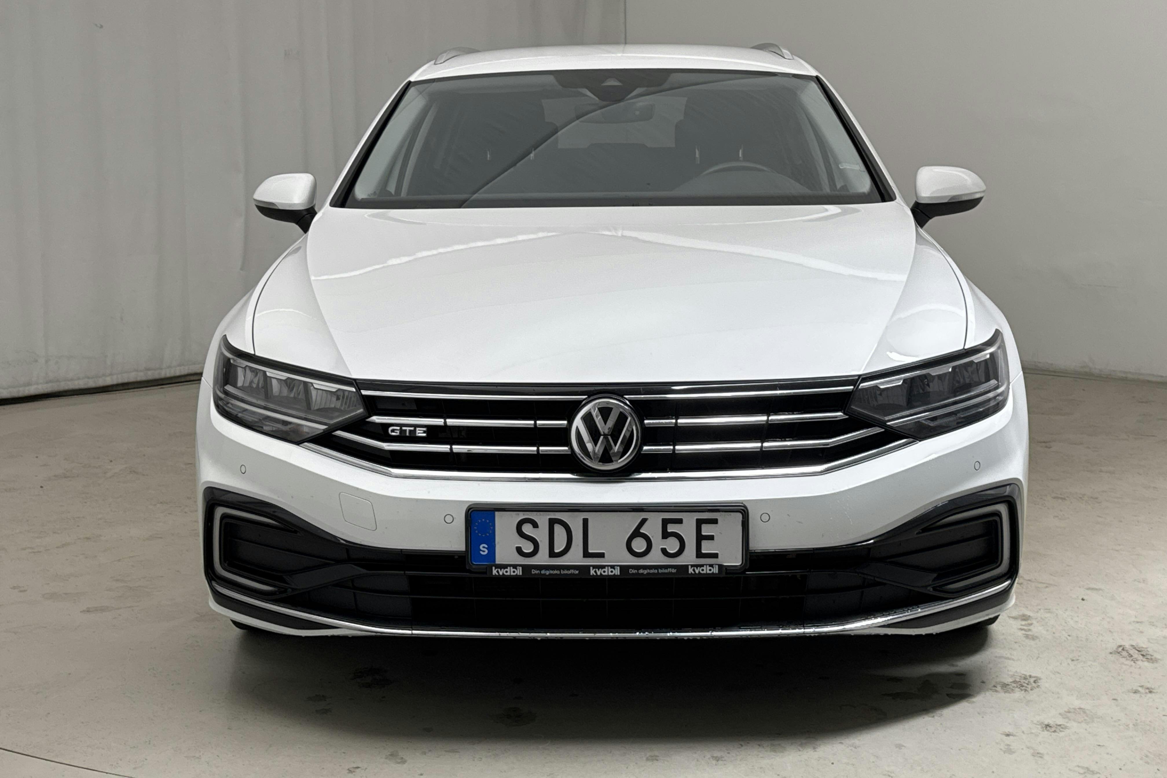 VW Passat 1.4 GTE Sportscombi (218hk) - 136 520 km - Automatic - white - 2020