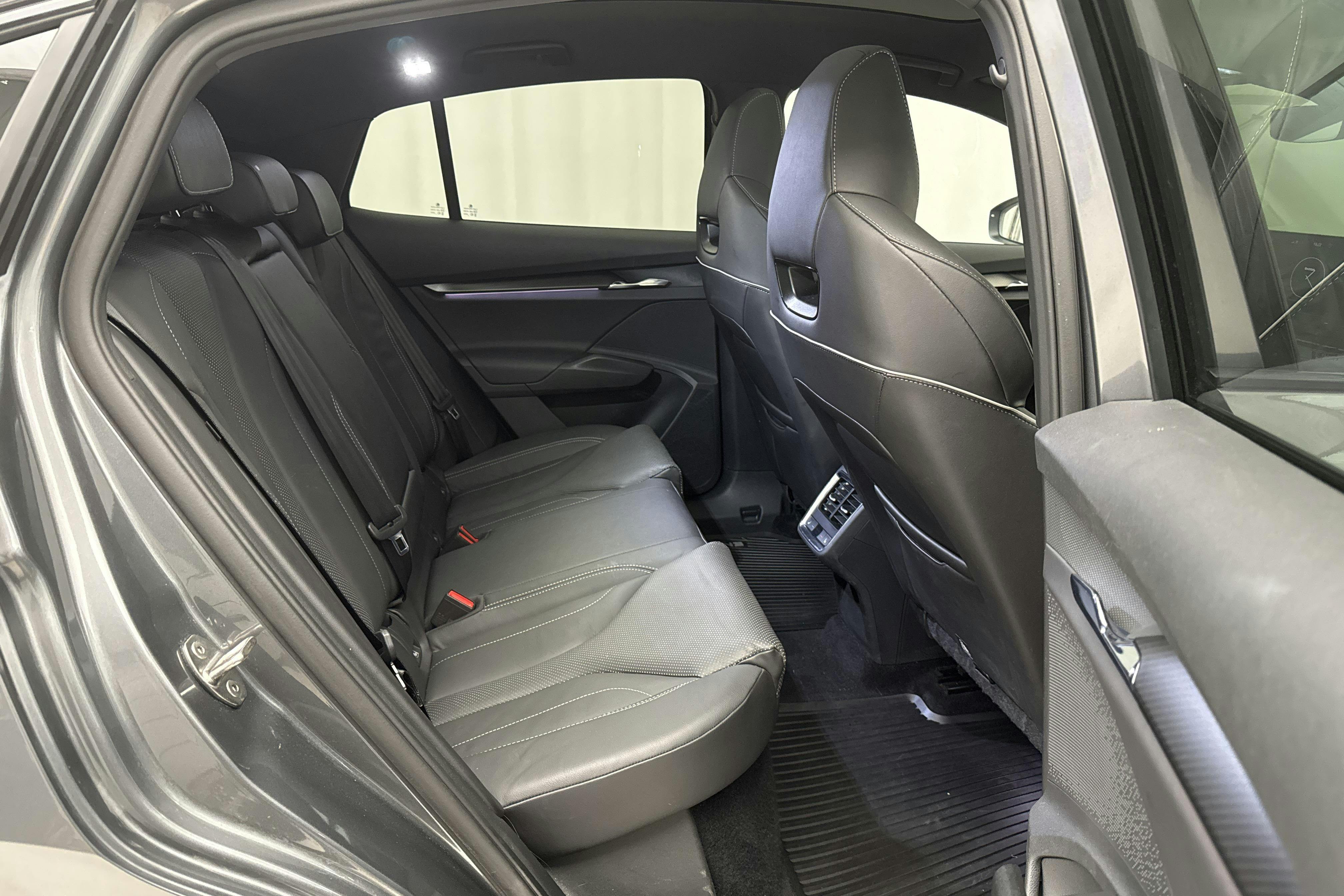 Skoda Enyaq RS Coupé iV (299hk) - 7 918 mil - Automat - grå - 2023
