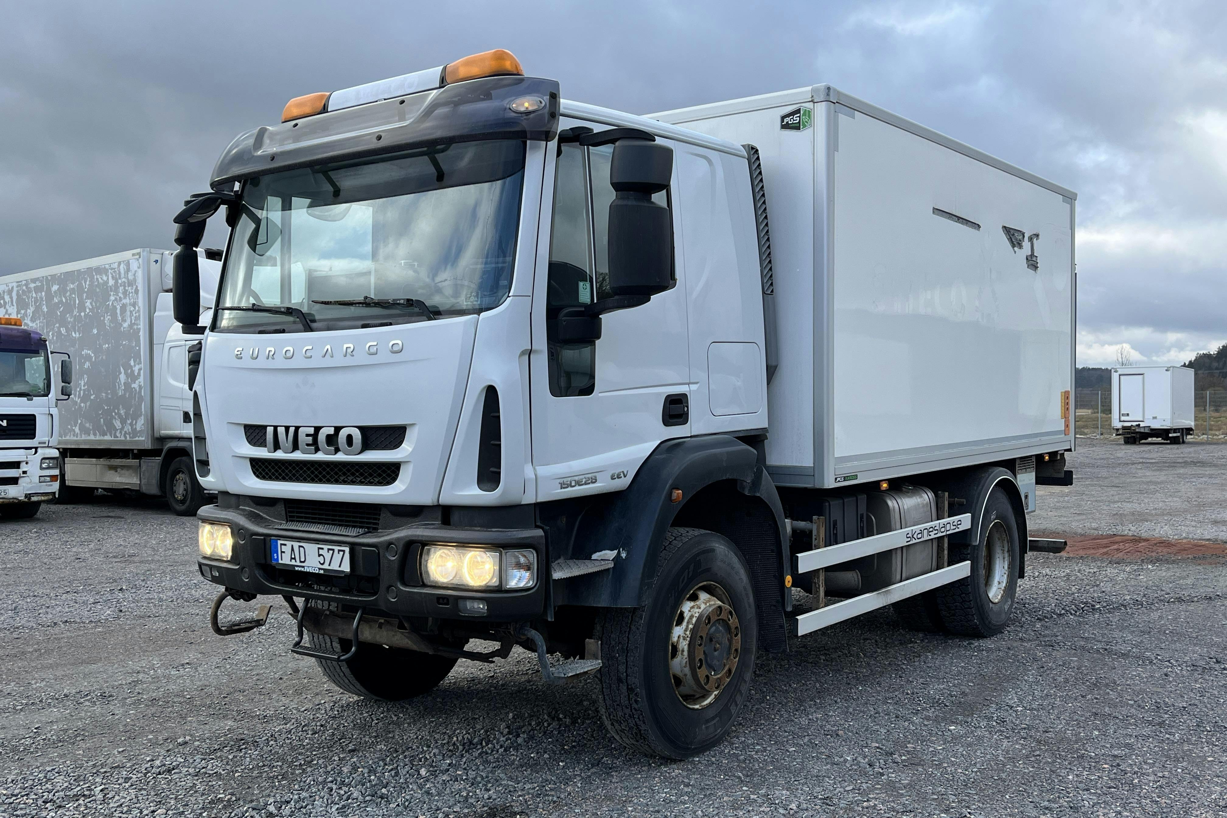 IVECO ML 150E28W EUROCARGO - 173 337 km - Manuell - vit - 2012