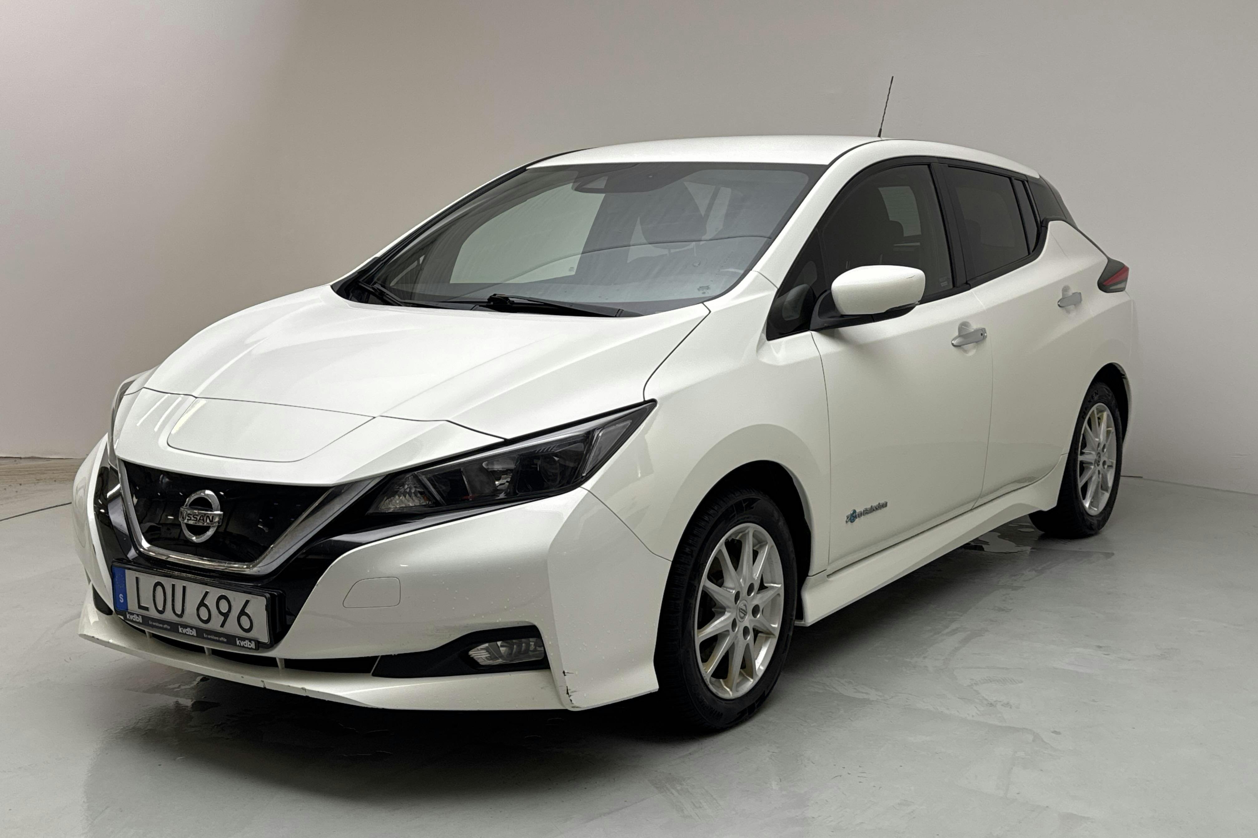 Nissan LEAF 5dr 39 kWh (150hk) - 129 000 km - Automaatne - valge - 2019