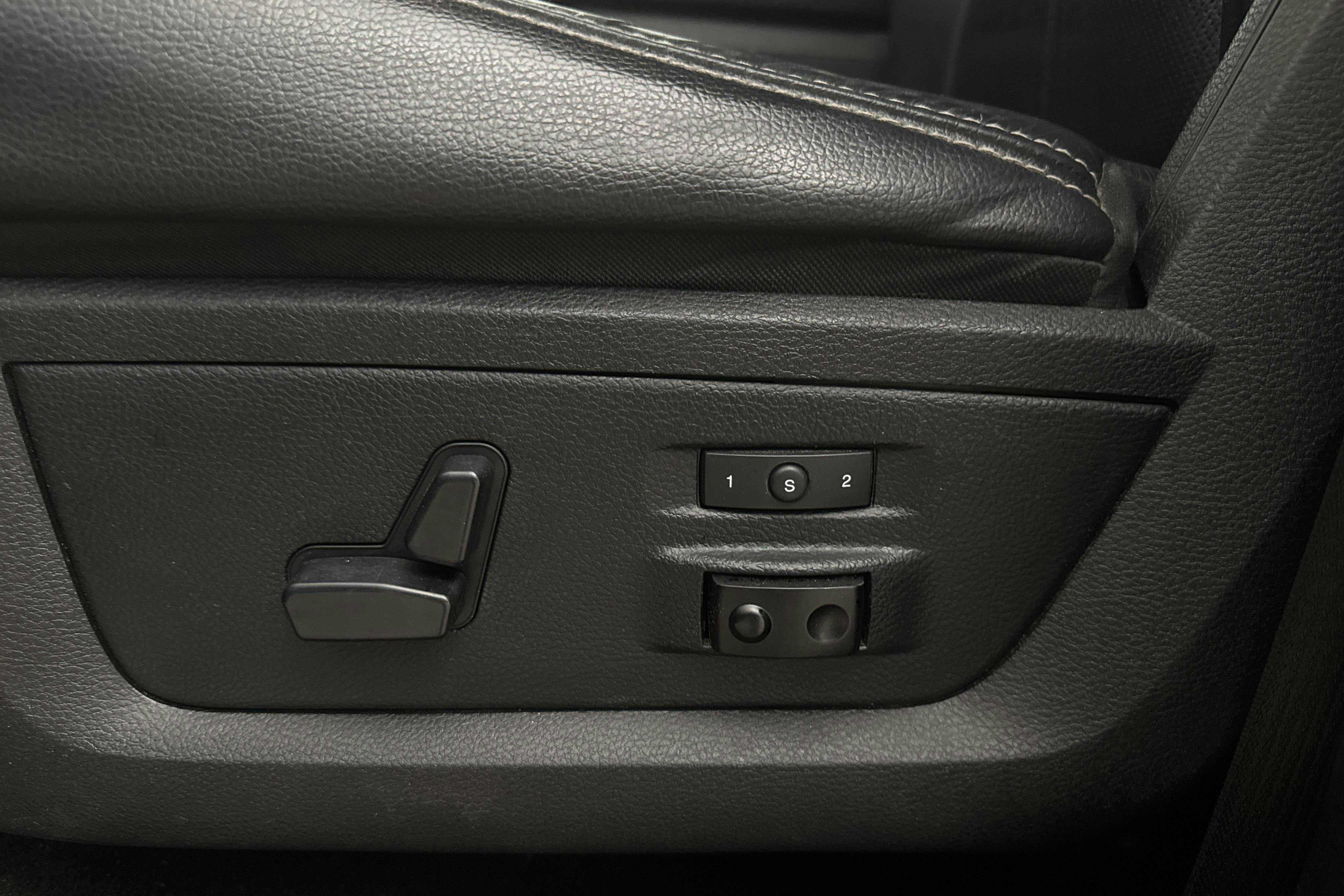 Dodge RAM 1500 5.7 4WD (401hk) - 162 750 km - Automaatne - Dark Grey - 2018