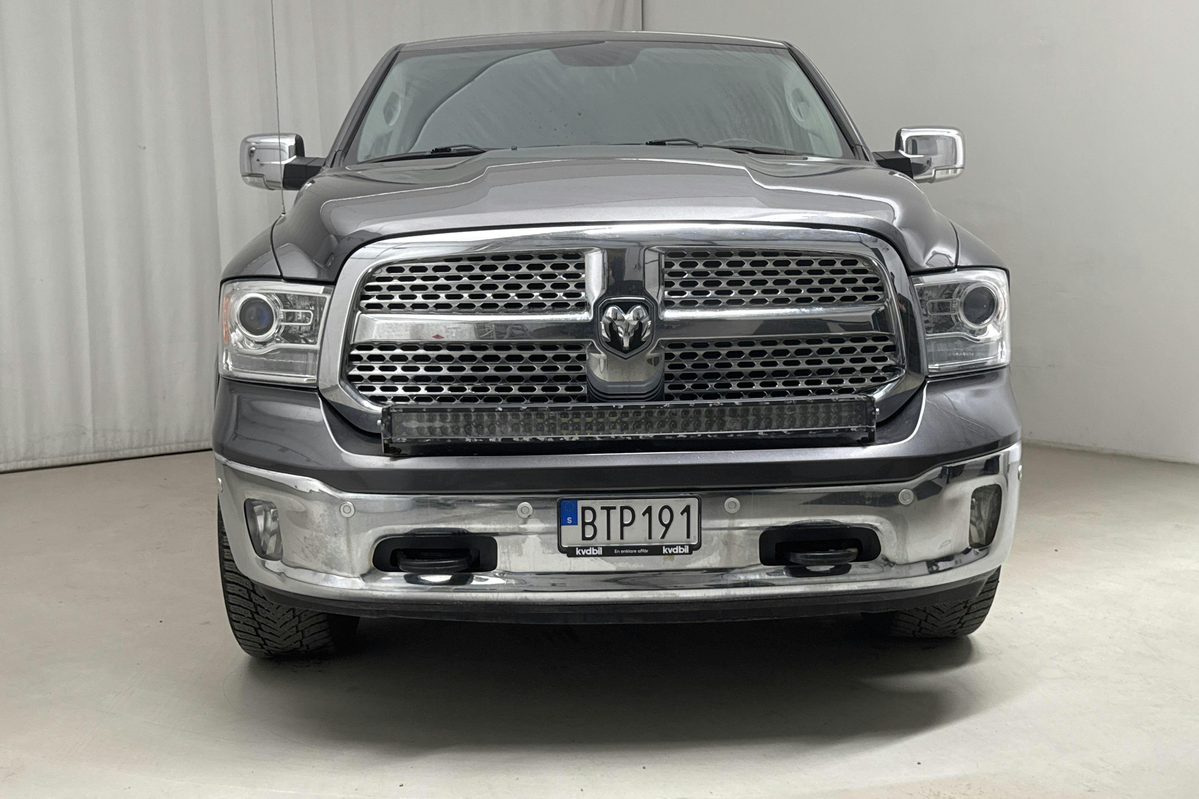 Dodge RAM 1500 5.7 4WD (401hk) - 162 750 km - Automaatne - Dark Grey - 2018